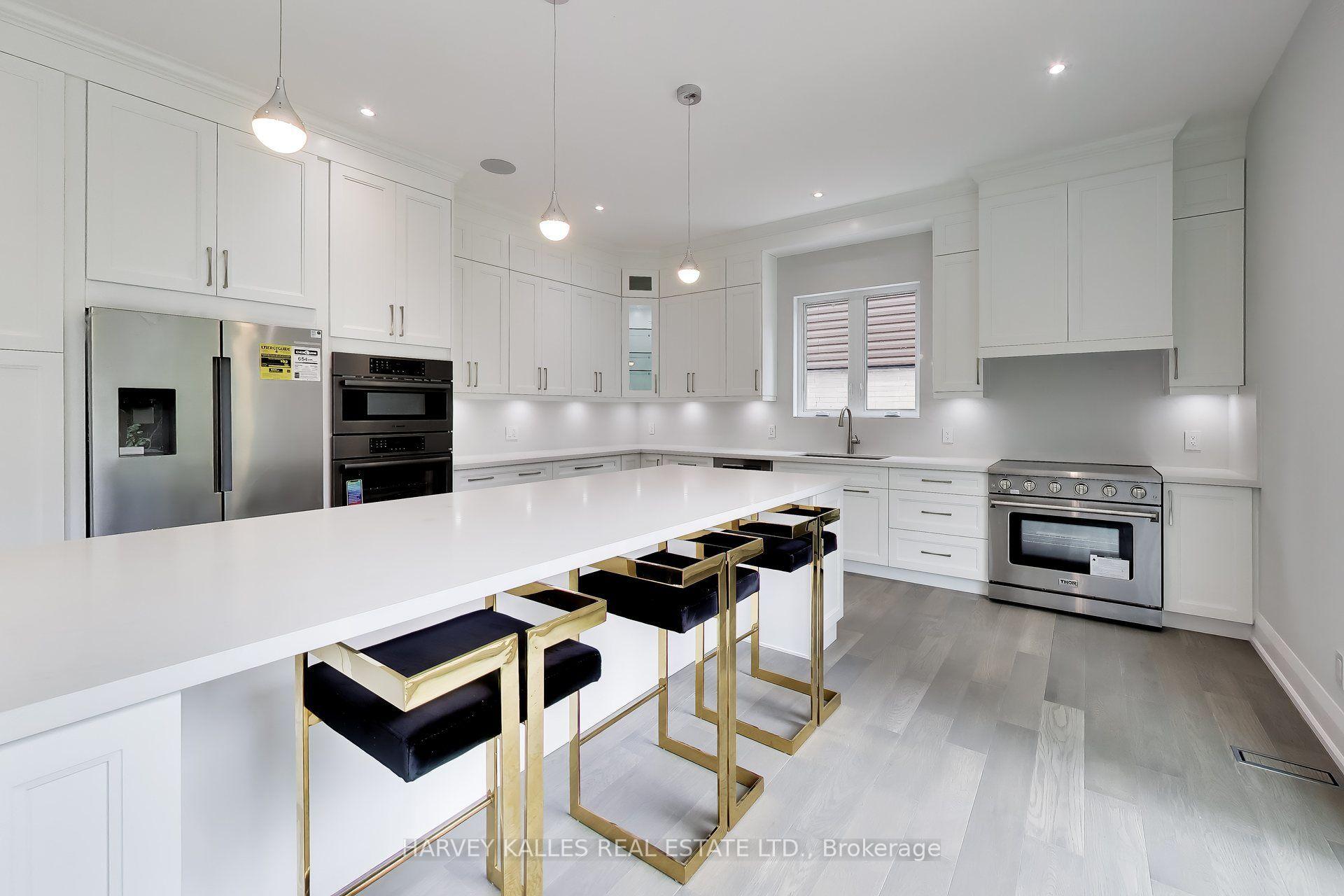Photo 18 of 24 Ravenscrest Drive, Etobicoke, Princess-Rosethorn — HOMEH