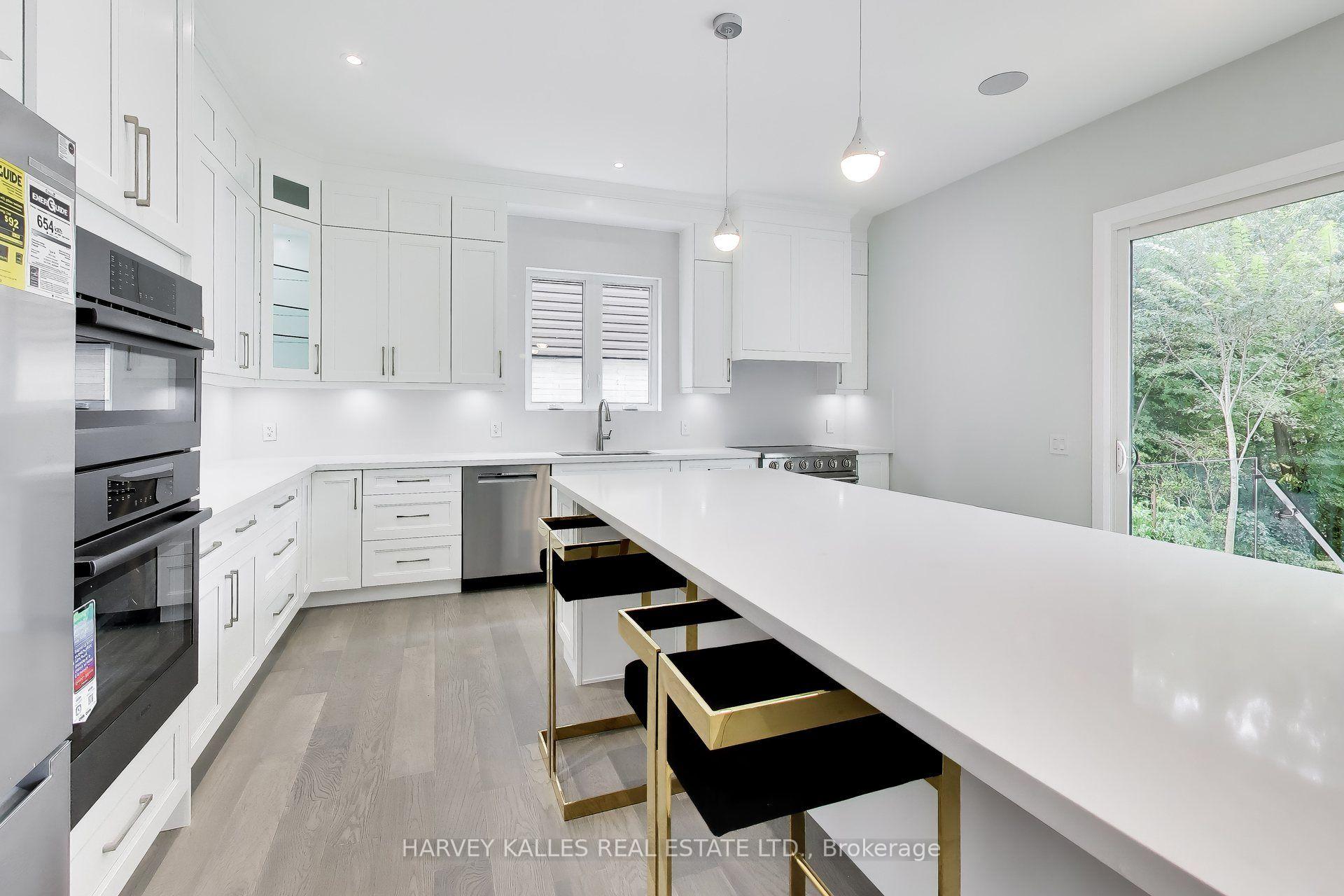 Photo 19 of 24 Ravenscrest Drive, Etobicoke, Princess-Rosethorn — HOMEH