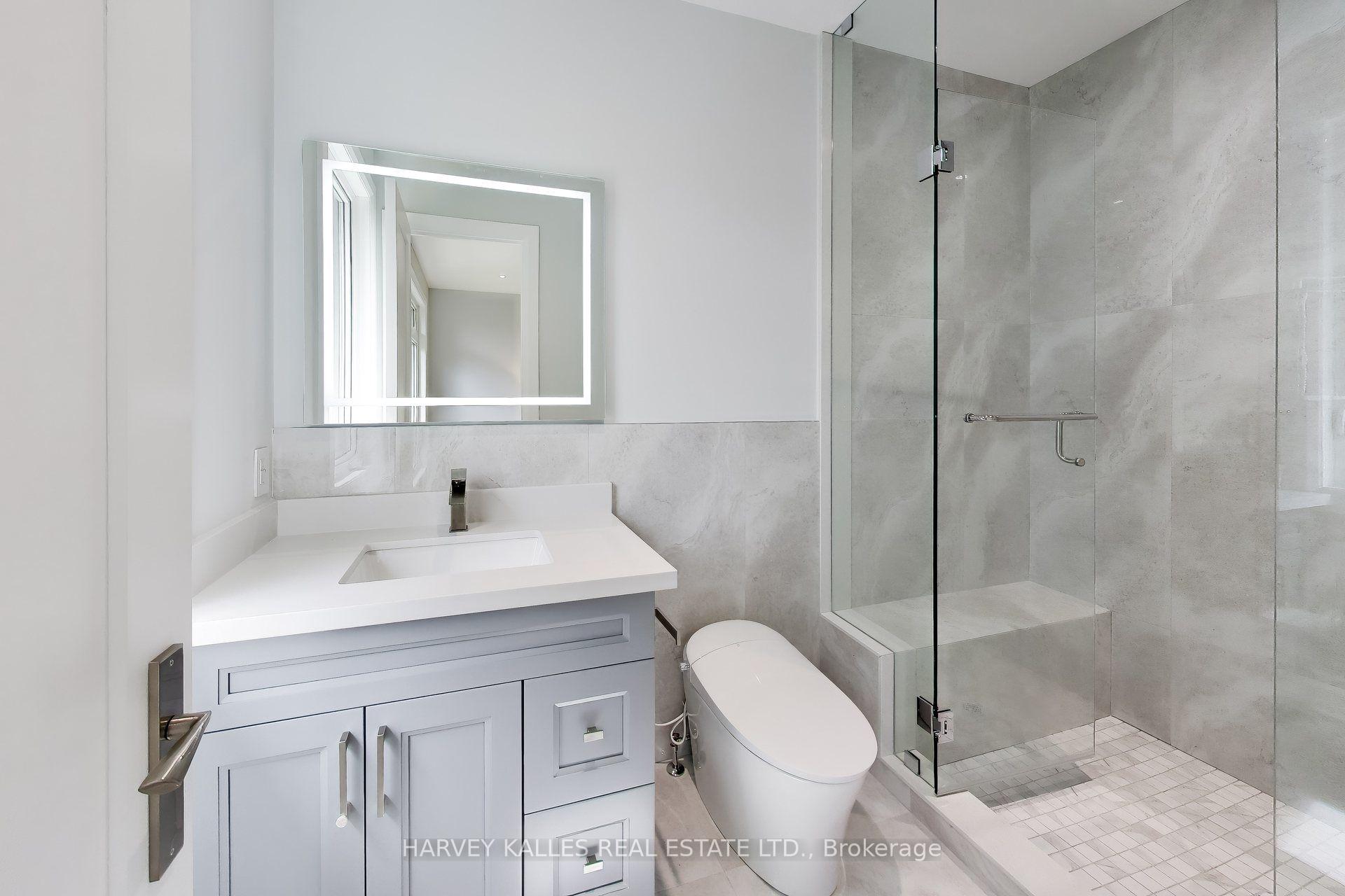 Photo 35 of 24 Ravenscrest Drive, Etobicoke, Princess-Rosethorn — HOMEH