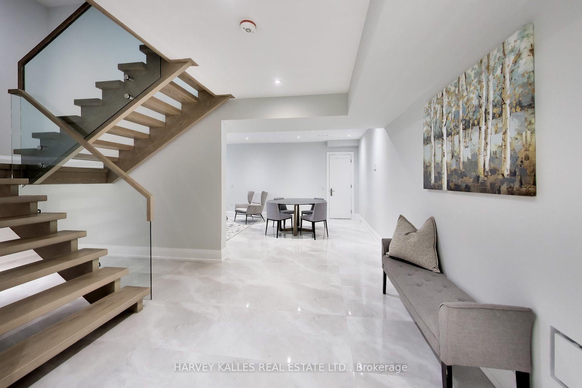 Photo 38 of 24 Ravenscrest Drive, Etobicoke, Princess-Rosethorn — HOMEH