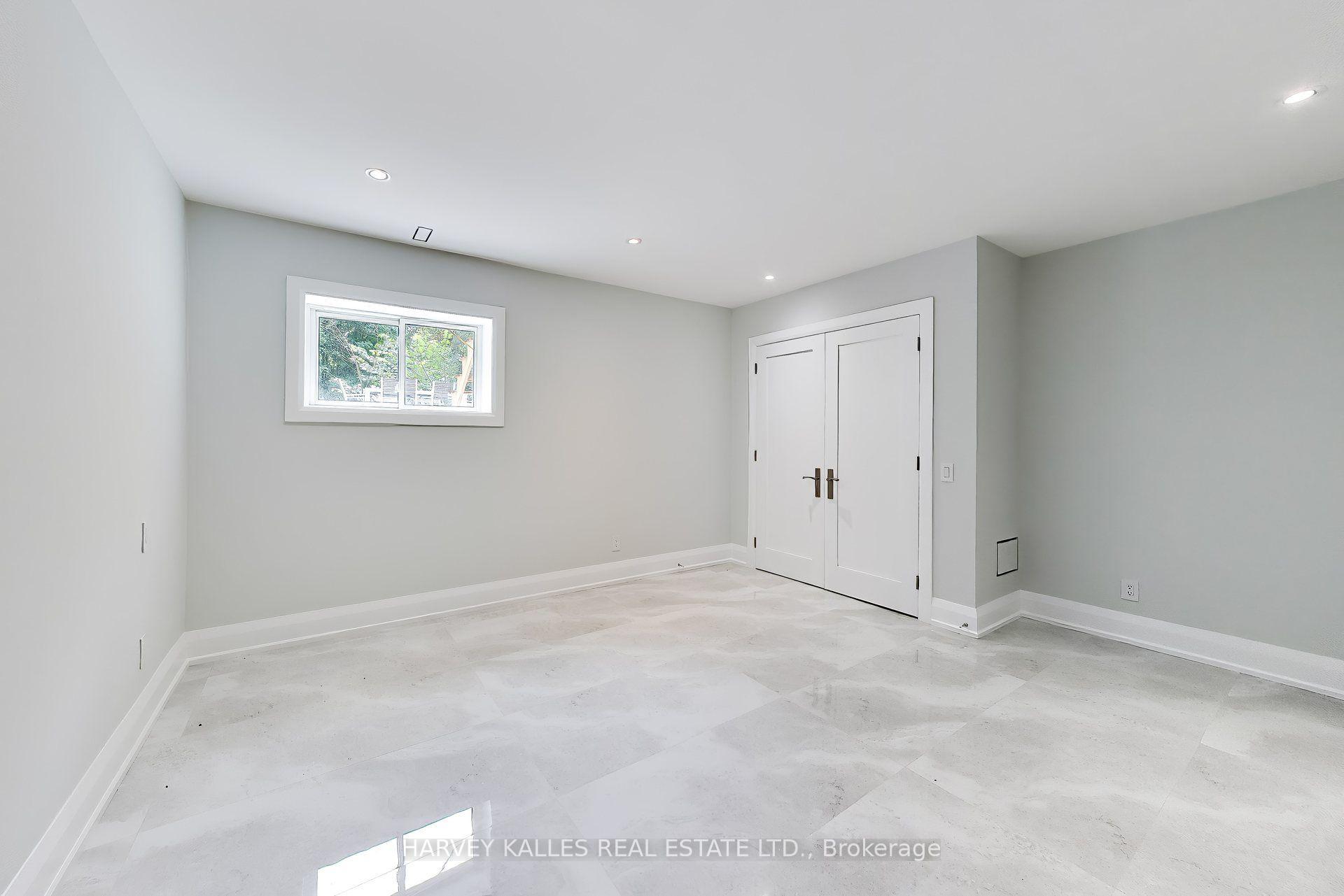 Photo 39 of 24 Ravenscrest Drive, Etobicoke, Princess-Rosethorn — HOMEH