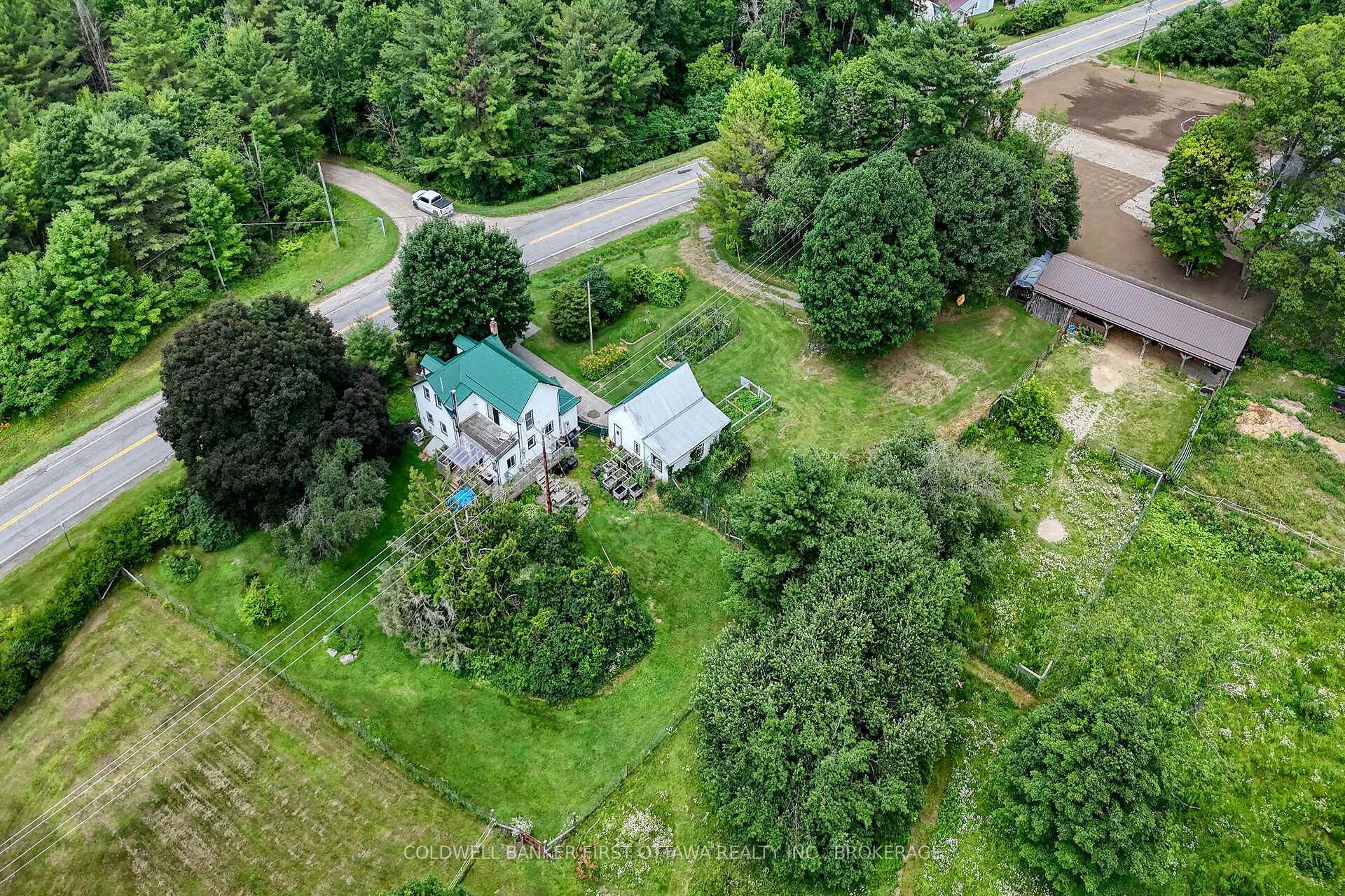 Photo 33 of 718 Jones Falls Road, Rideau Lakes, Rideau Lakes (South Crosby) Twp — HOMEH