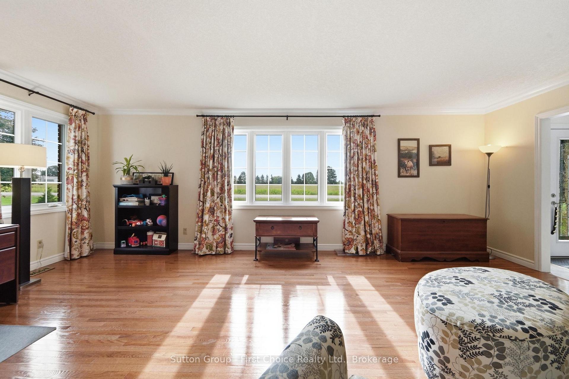 Photo 10 of 41598 Byers Street, Central Huron, Hullett — HOMEH