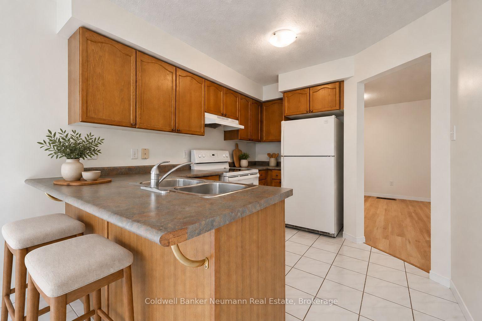 Photo 20 of 24 Lee Street, Guelph, Grange Road — HOMEH