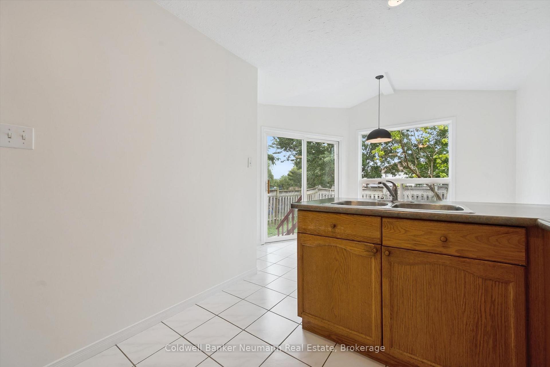 Photo 25 of 24 Lee Street, Guelph, Grange Road — HOMEH