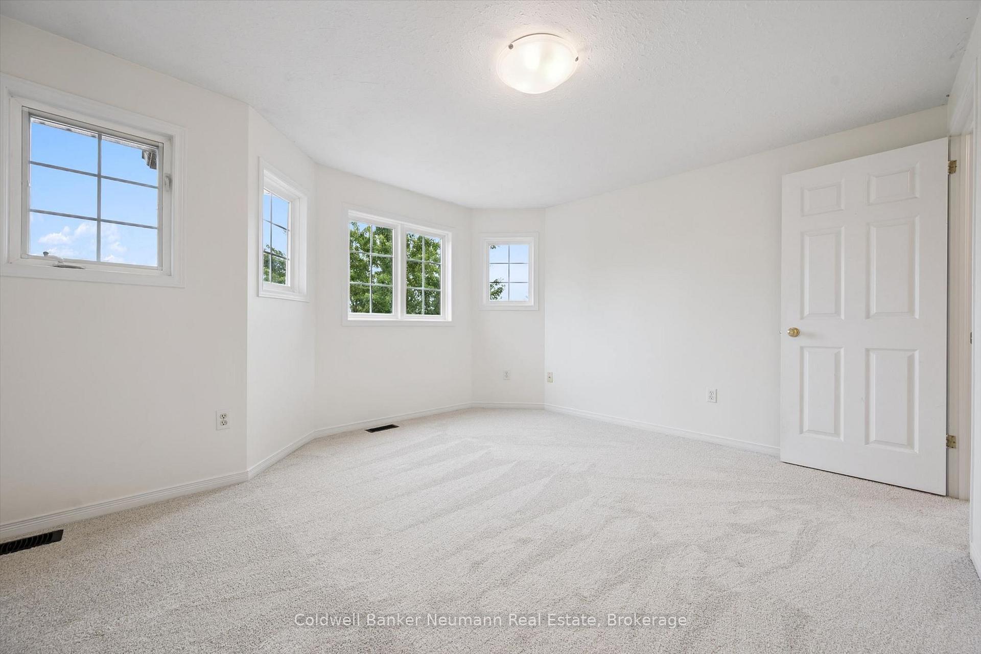 Photo 32 of 24 Lee Street, Guelph, Grange Road — HOMEH