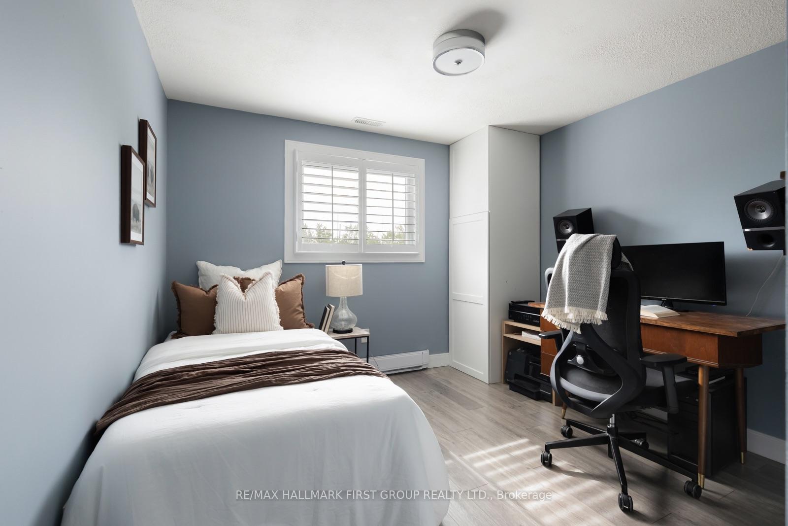 Photo 17 of 425 Cobblehill Drive, Oshawa, Pinecrest — HOMEH