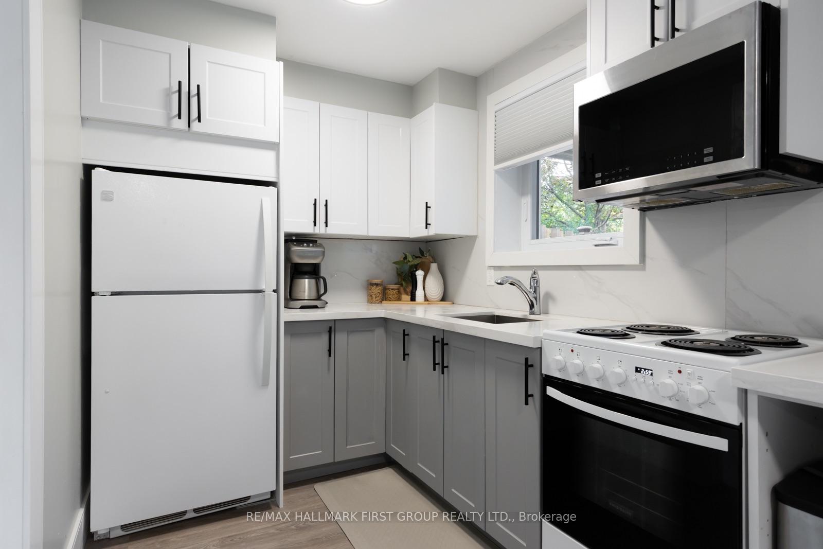 Photo 22 of 425 Cobblehill Drive, Oshawa, Pinecrest — HOMEH