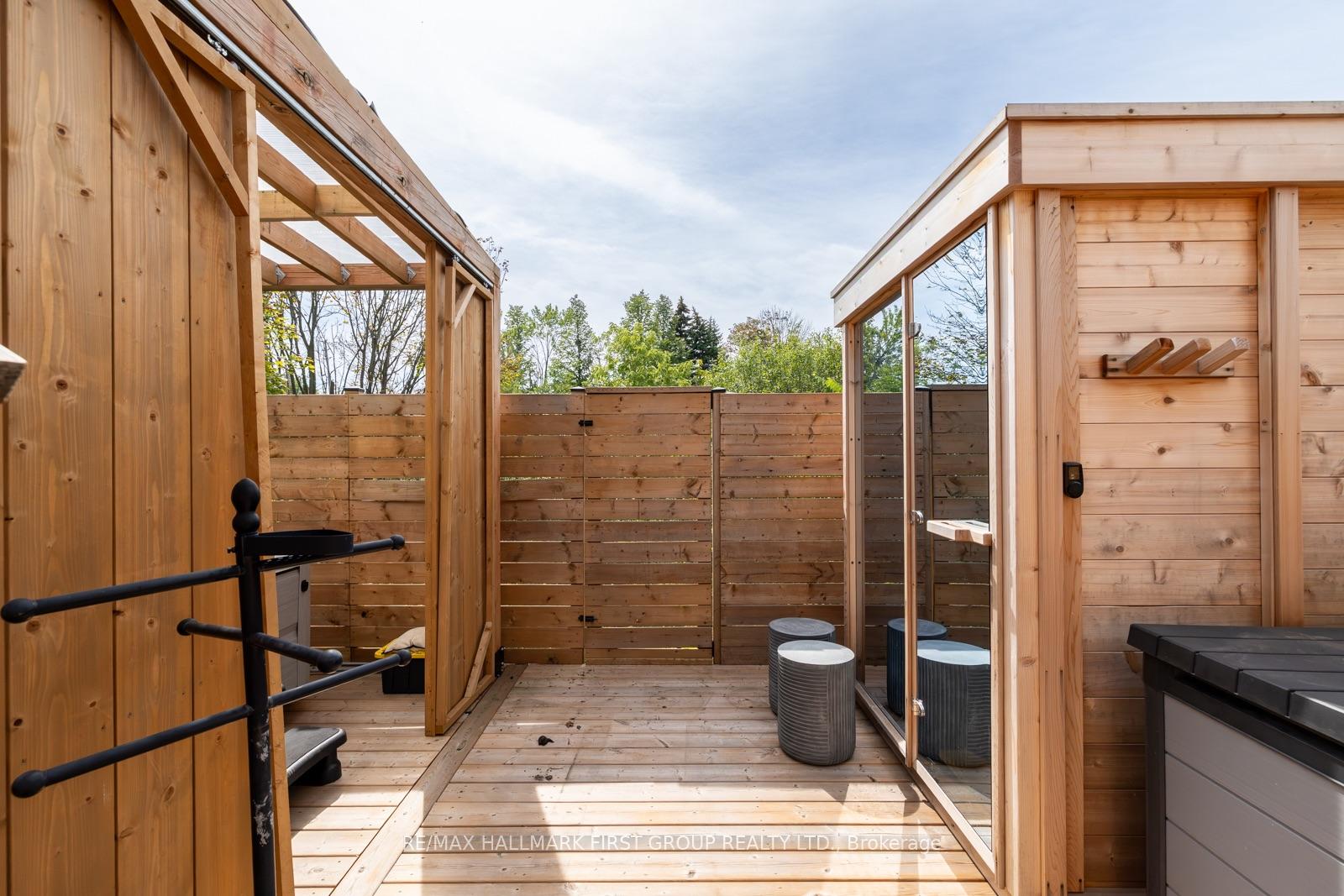 Photo 25 of 425 Cobblehill Drive, Oshawa, Pinecrest — HOMEH
