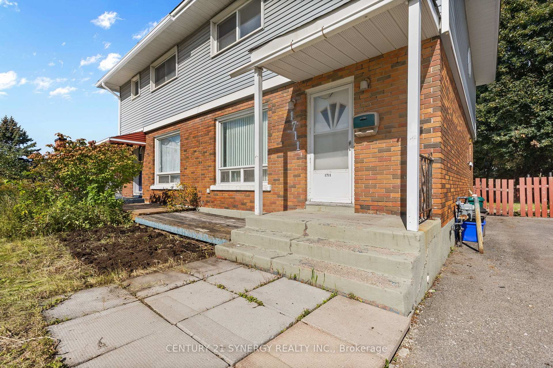 Photo 3 of 1711 Baseline Road, Ottawa, Bel Air Heights — HOMEH