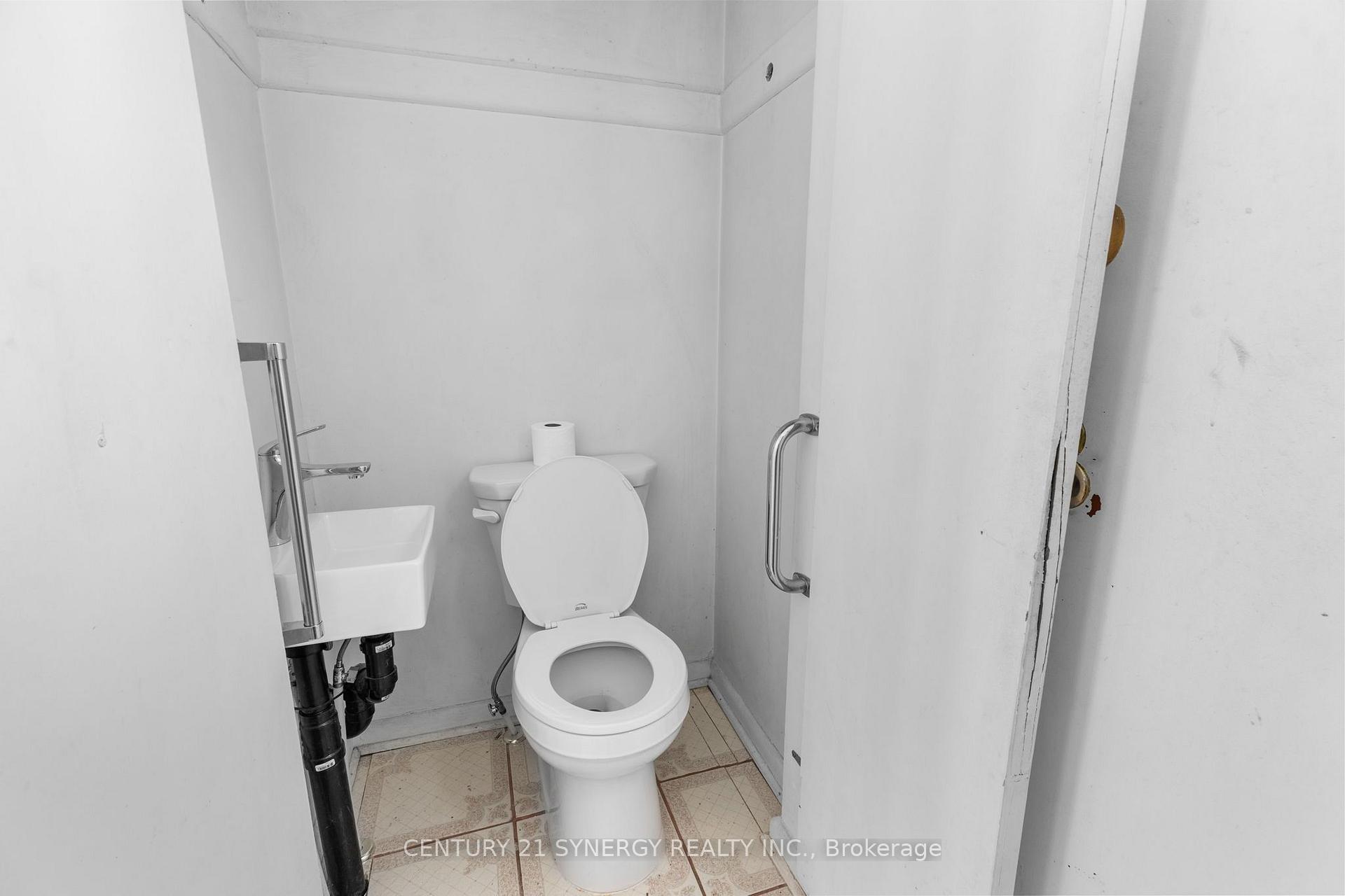 Photo 6 of 1711 Baseline Road, Ottawa, Bel Air Heights — HOMEH