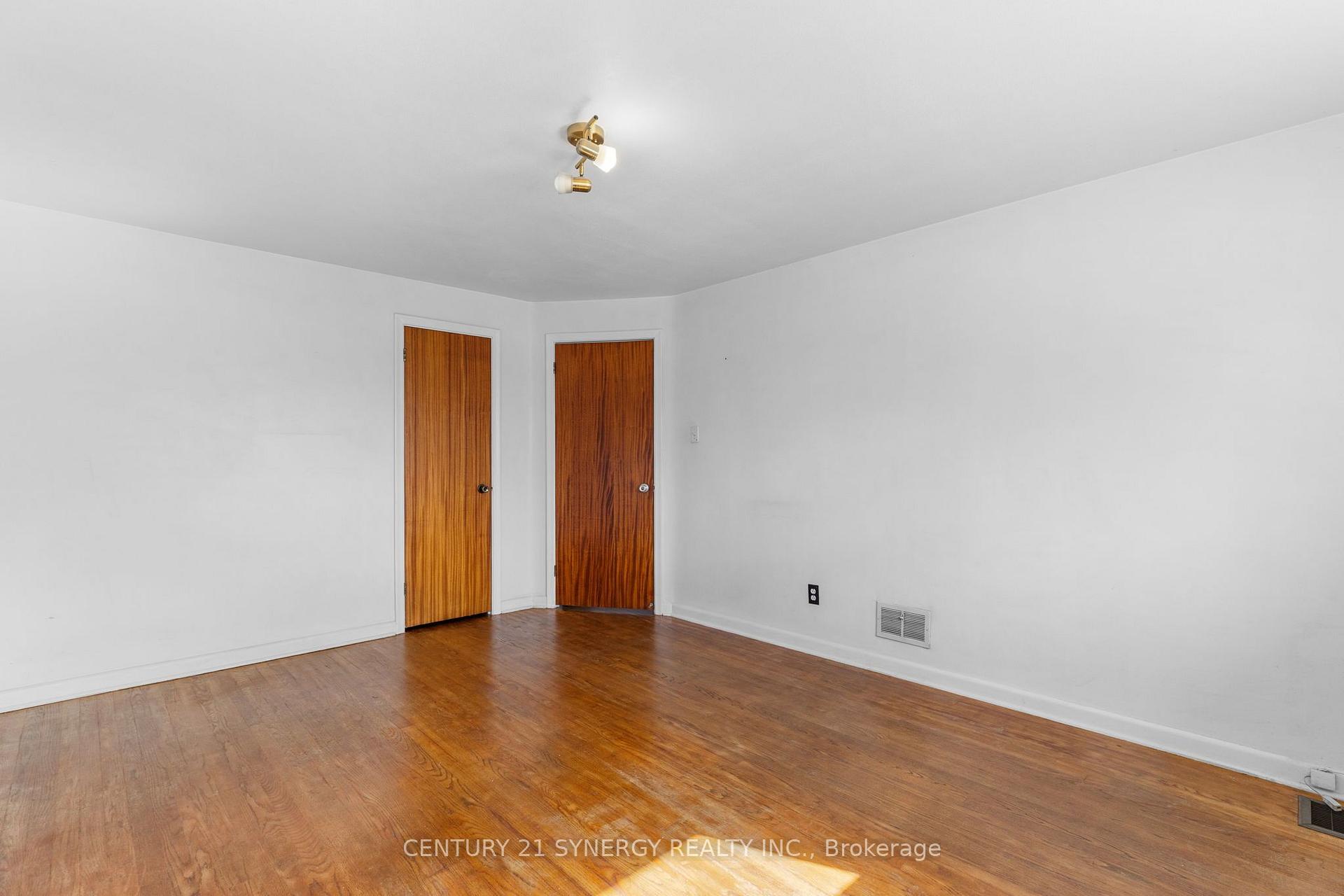 Photo 16 of 1711 Baseline Road, Ottawa, Bel Air Heights — HOMEH