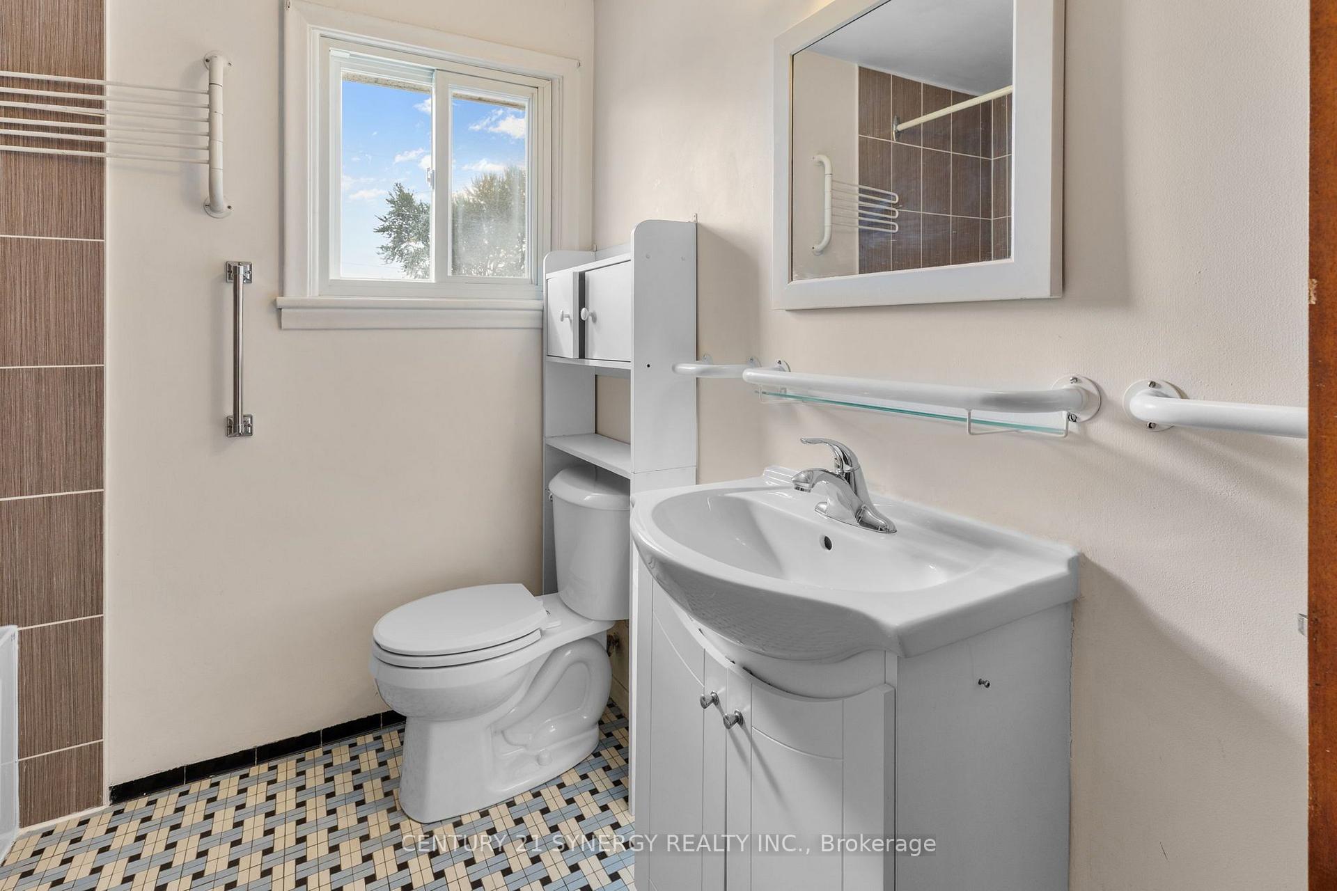 Photo 21 of 1711 Baseline Road, Ottawa, Bel Air Heights — HOMEH