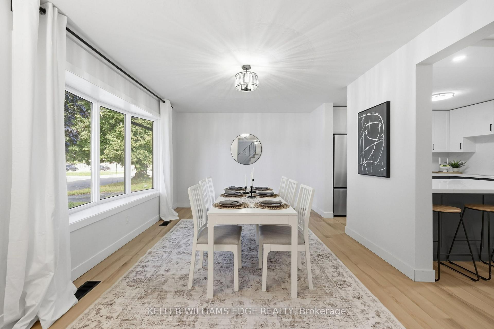Photo 6 of 43 Champlain Avenue, Hamilton, Greenford — HOMEH