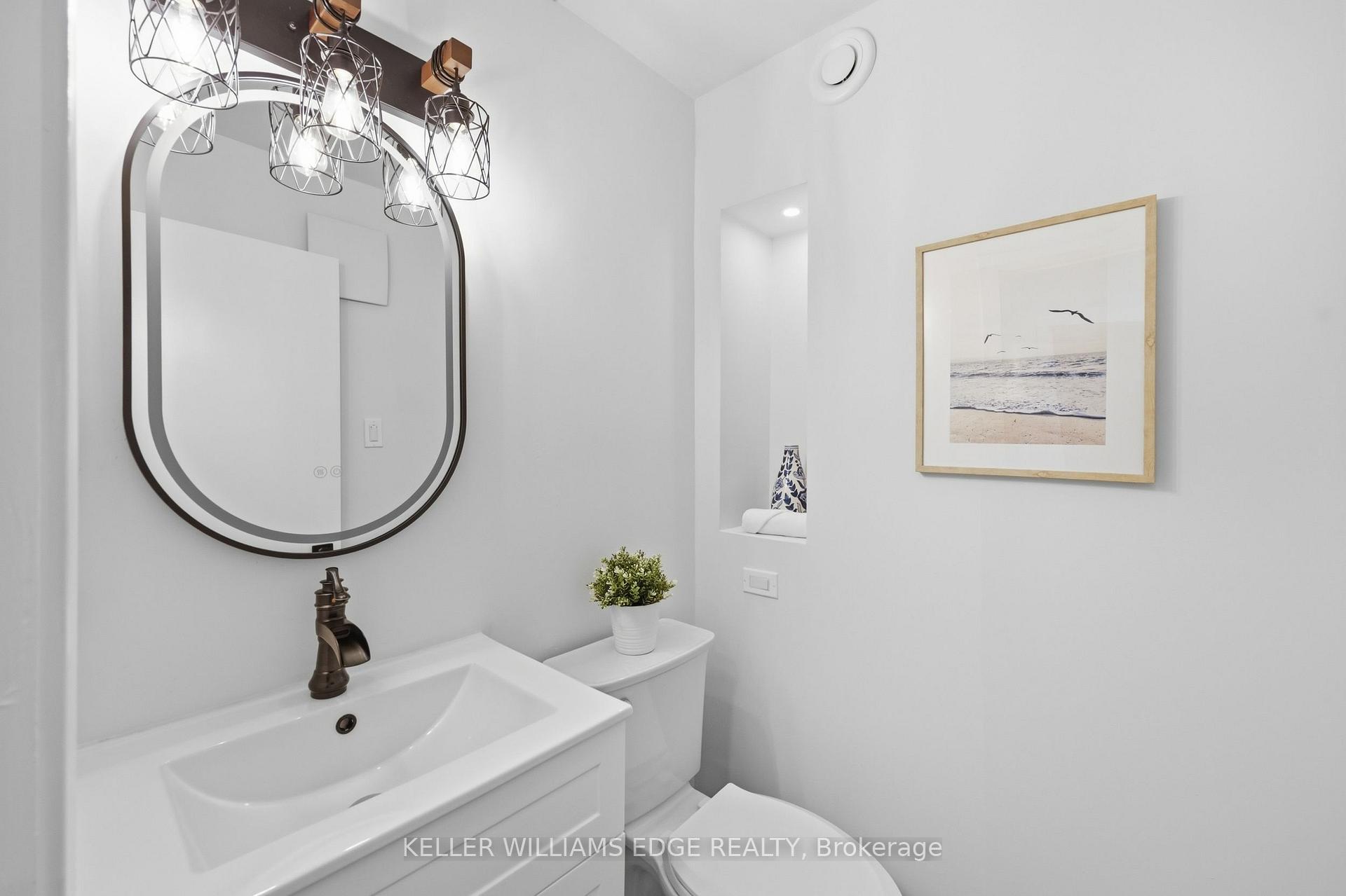 Photo 10 of 43 Champlain Avenue, Hamilton, Greenford — HOMEH