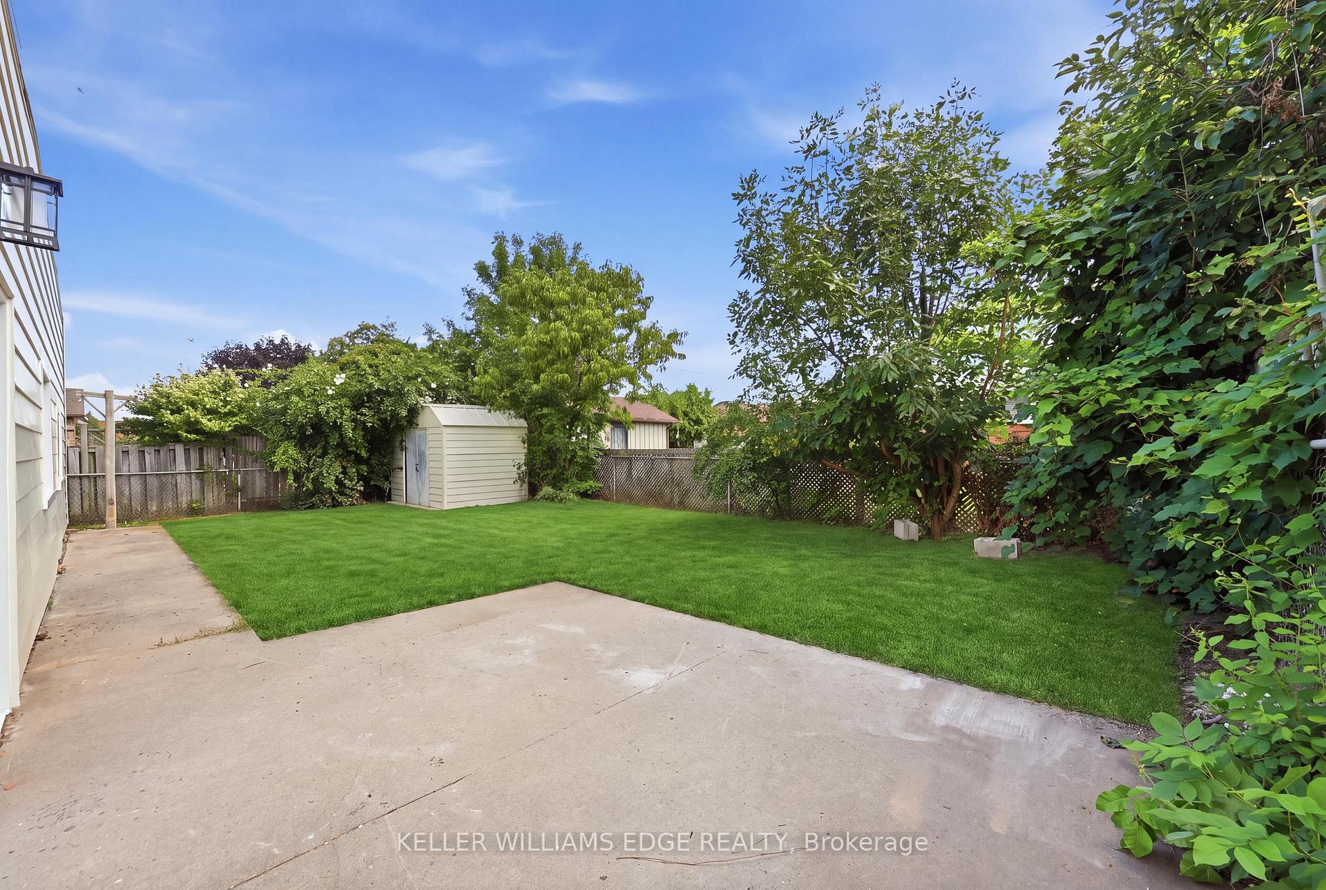 Photo 20 of 43 Champlain Avenue, Hamilton, Greenford — HOMEH