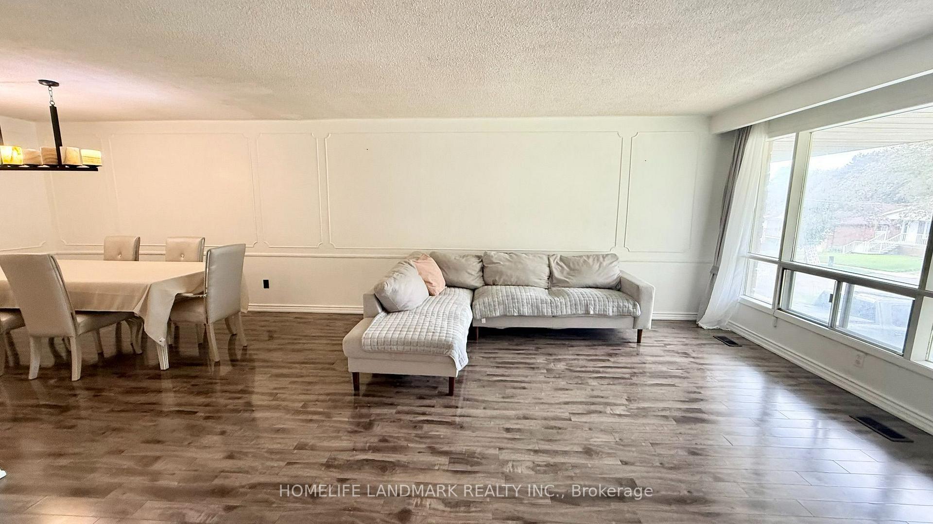 Photo 3 of Unit Main Floor, 47 Clancy Drive, North York, Don Valley Village — HOMEH