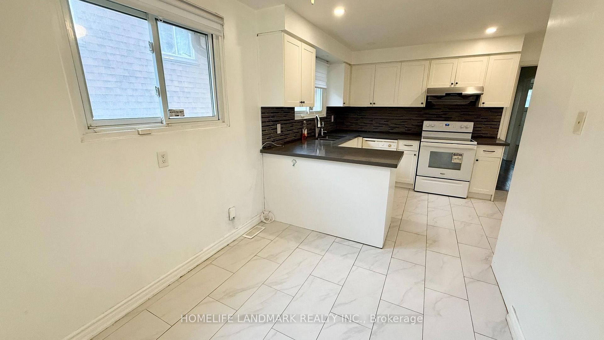 Photo 9 of Unit Main Floor, 47 Clancy Drive, North York, Don Valley Village — HOMEH