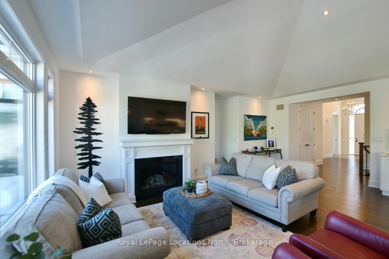 Photo 9 of 123 Crestview Court, Blue Mountains — HOMEH