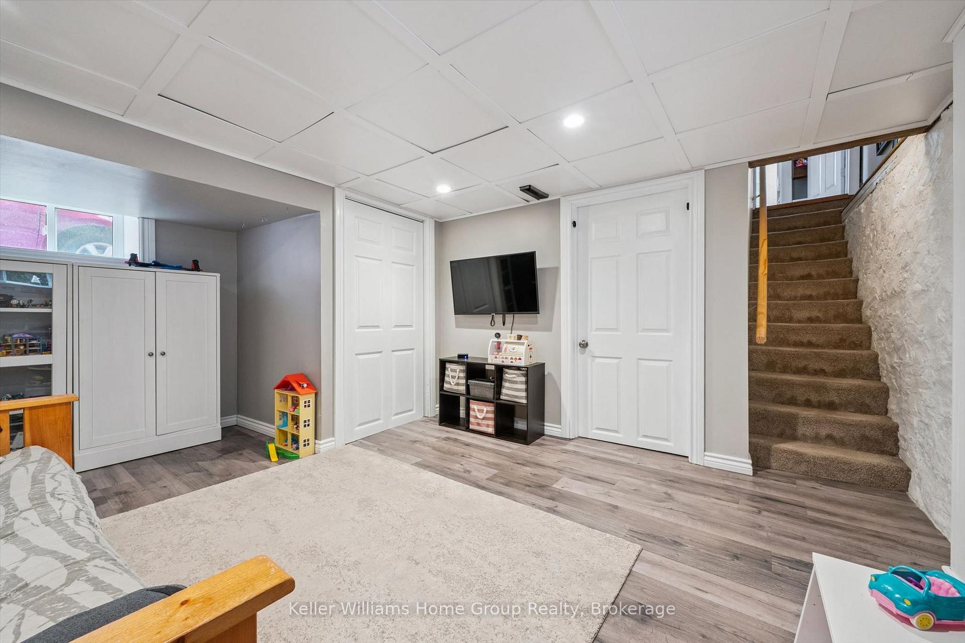 Photo 30 of 14 Verney Street, Guelph, Exhibition Park — HOMEH