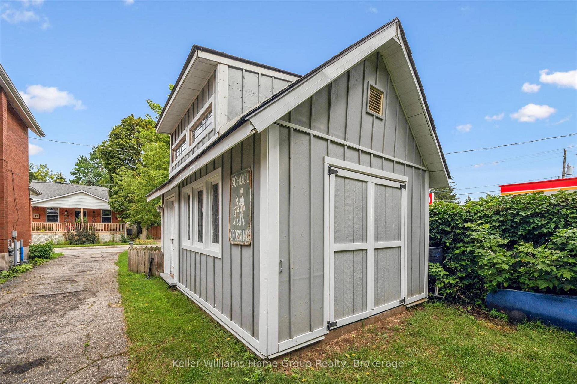 Photo 39 of 14 Verney Street, Guelph, Exhibition Park — HOMEH
