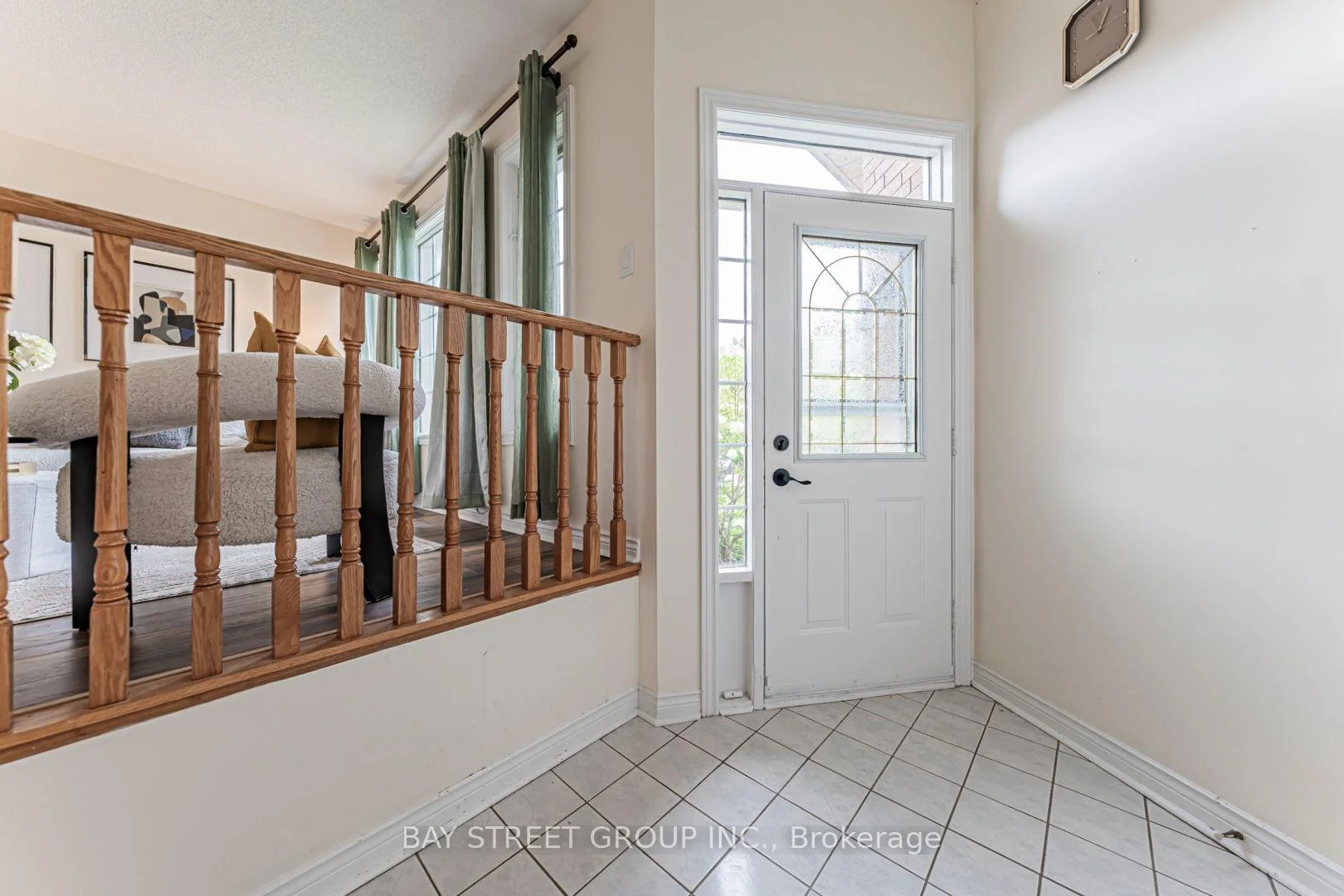 Photo 3 of 93 Sunbird Boulevard, Georgina, Keswick North — HOMEH