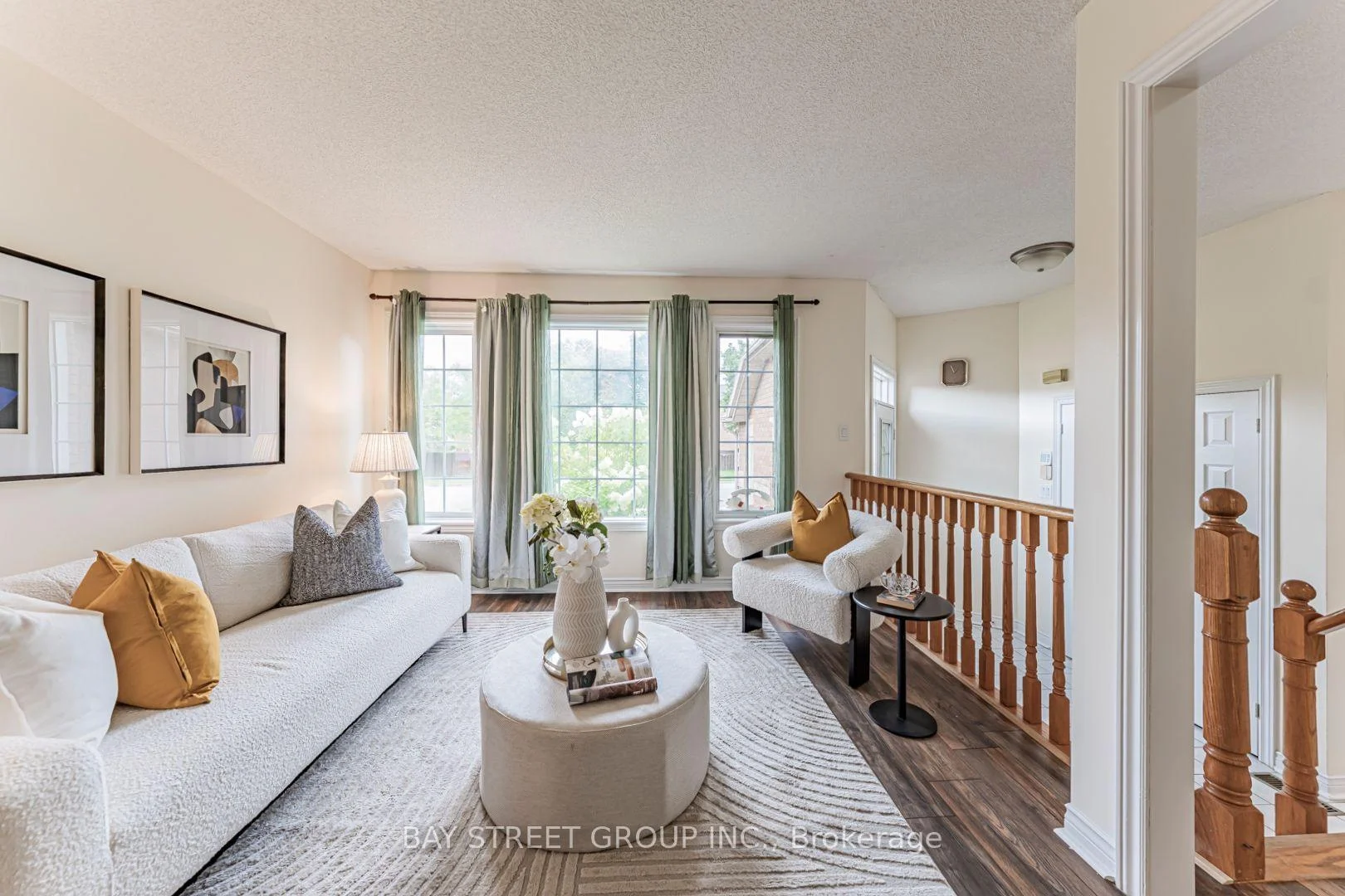 Photo 5 of 93 Sunbird Boulevard, Georgina, Keswick North — HOMEH