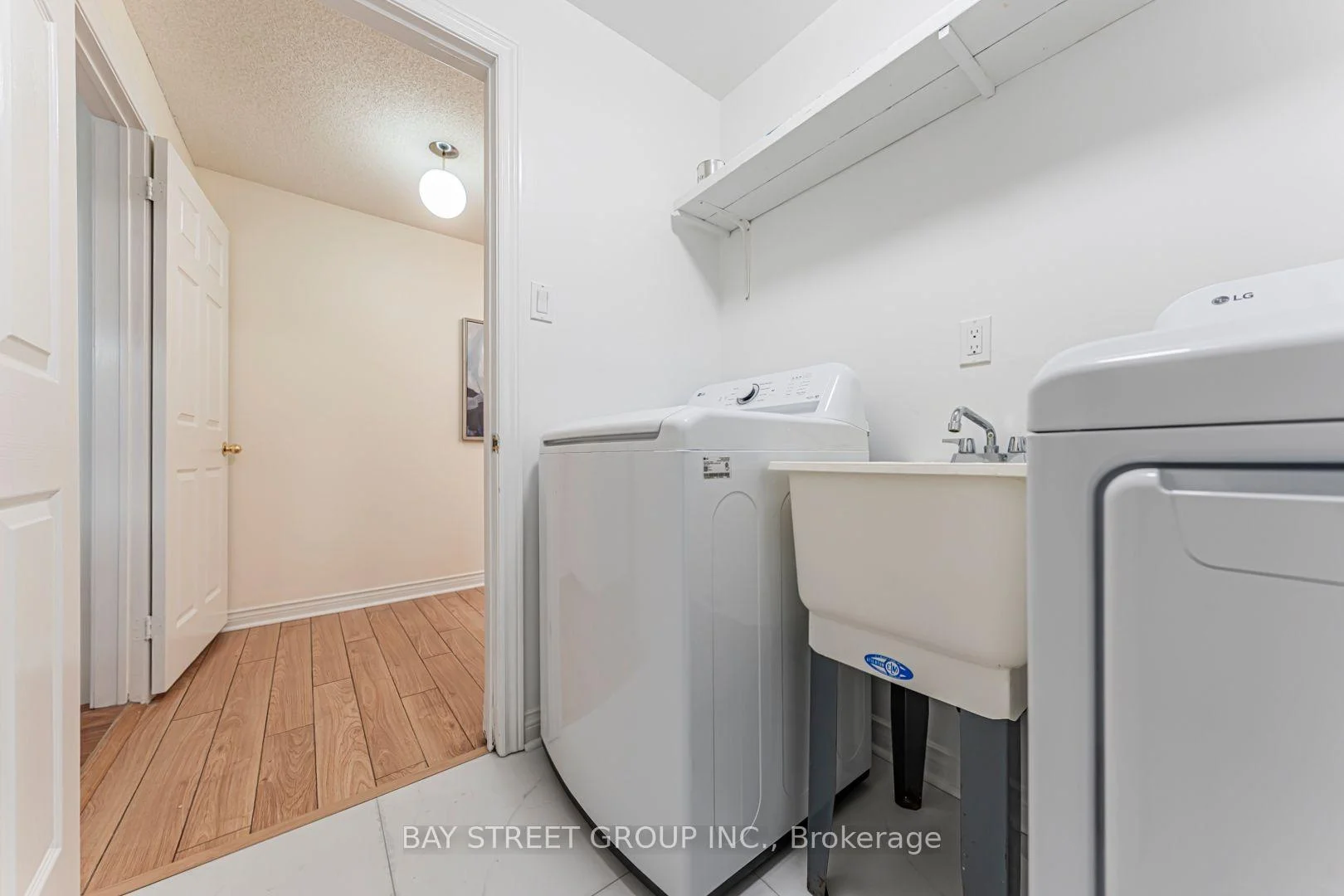 Photo 13 of 93 Sunbird Boulevard, Georgina, Keswick North — HOMEH