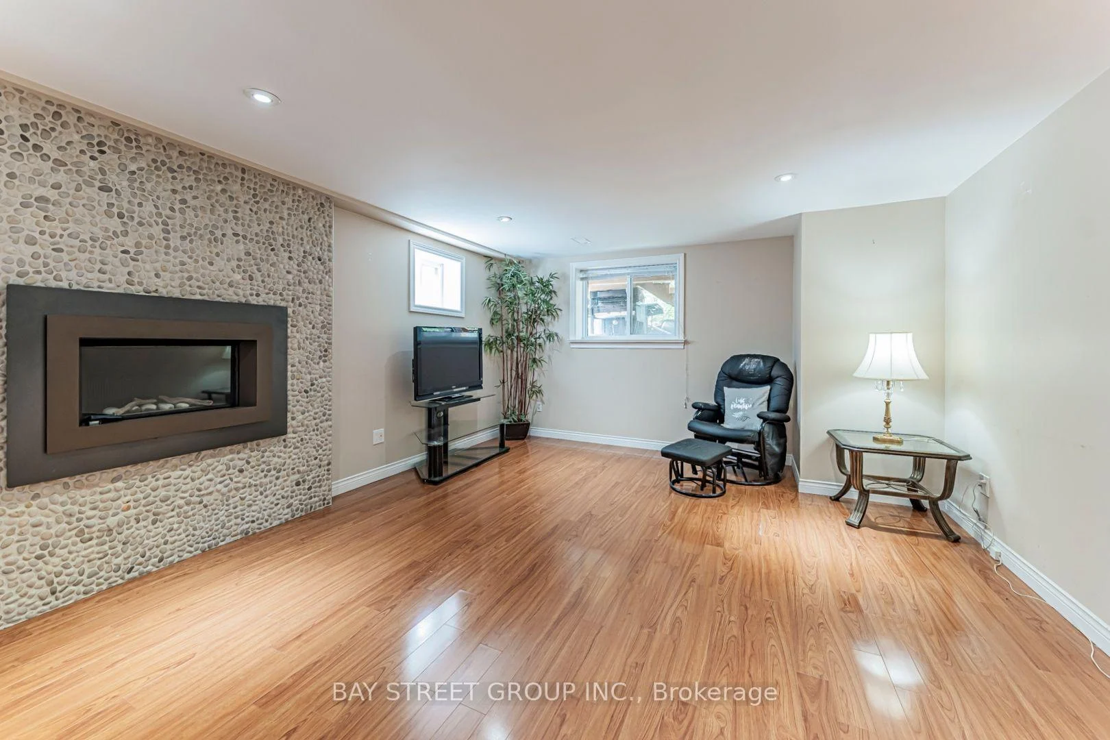 Photo 16 of 93 Sunbird Boulevard, Georgina, Keswick North — HOMEH