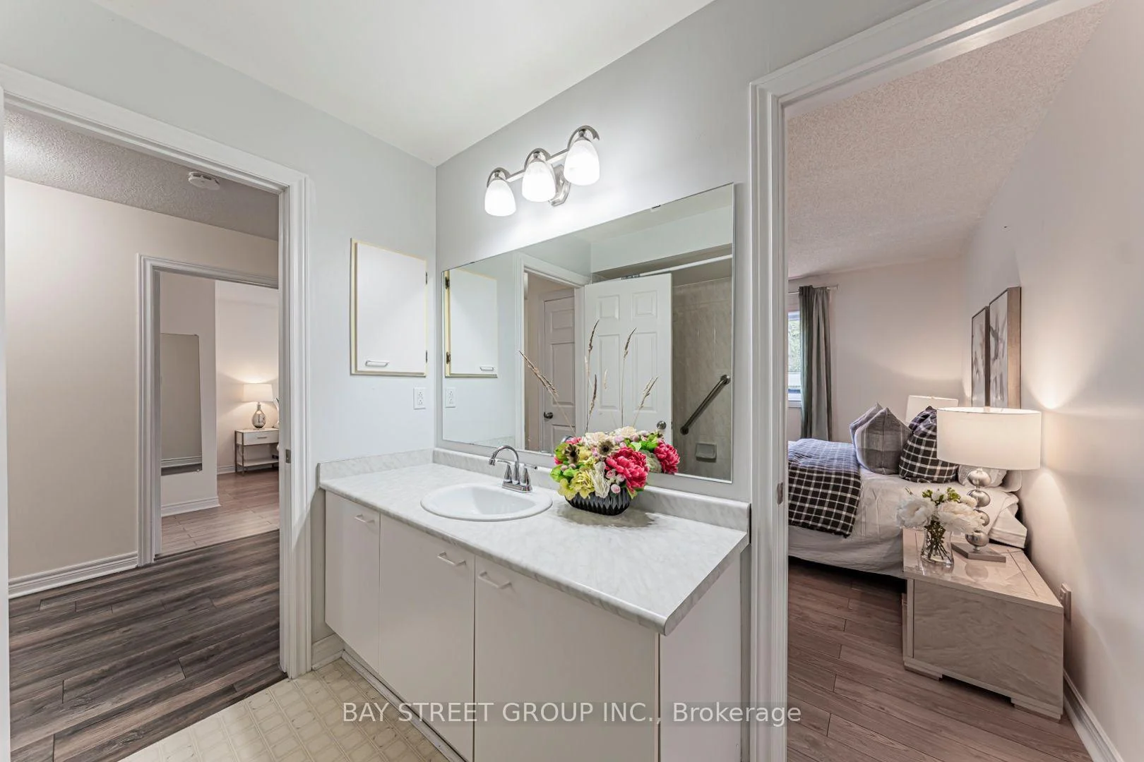 Photo 32 of 93 Sunbird Boulevard, Georgina, Keswick North — HOMEH