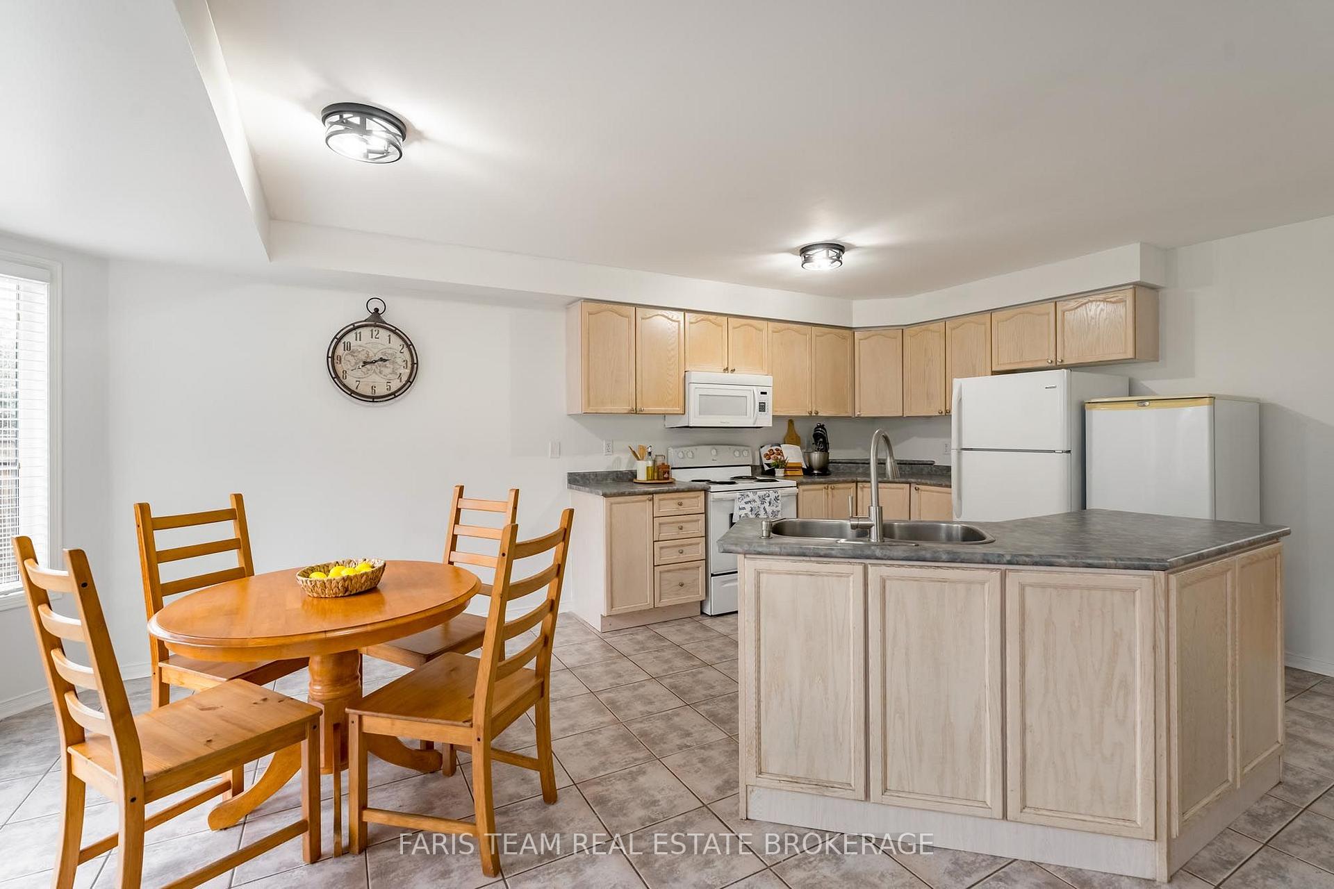 Photo 5 of 28 McCurdy Drive, New Tecumseth, Tottenham — HOMEH