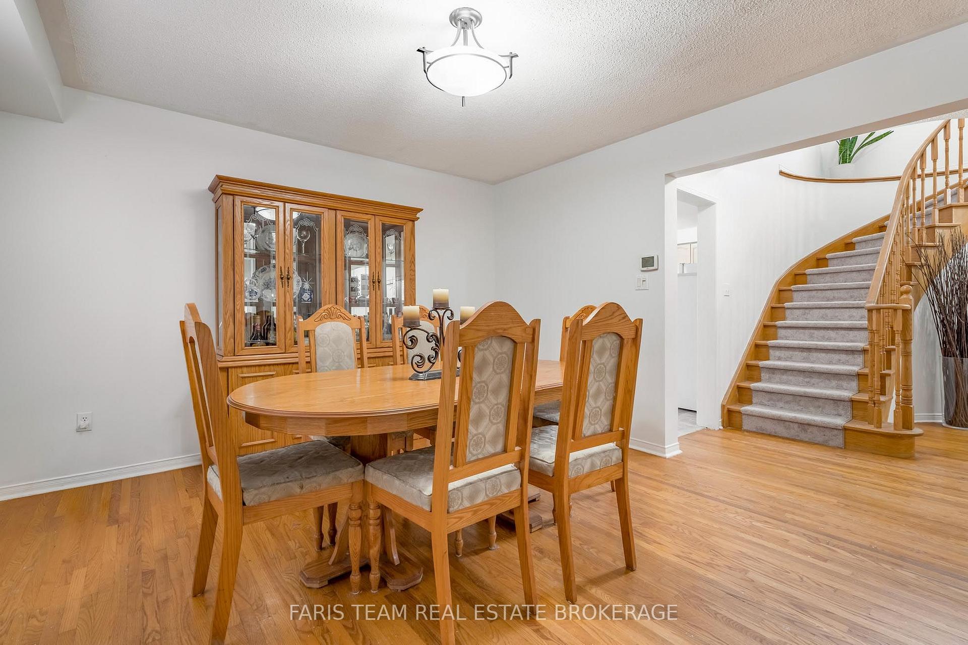 Photo 9 of 28 McCurdy Drive, New Tecumseth, Tottenham — HOMEH