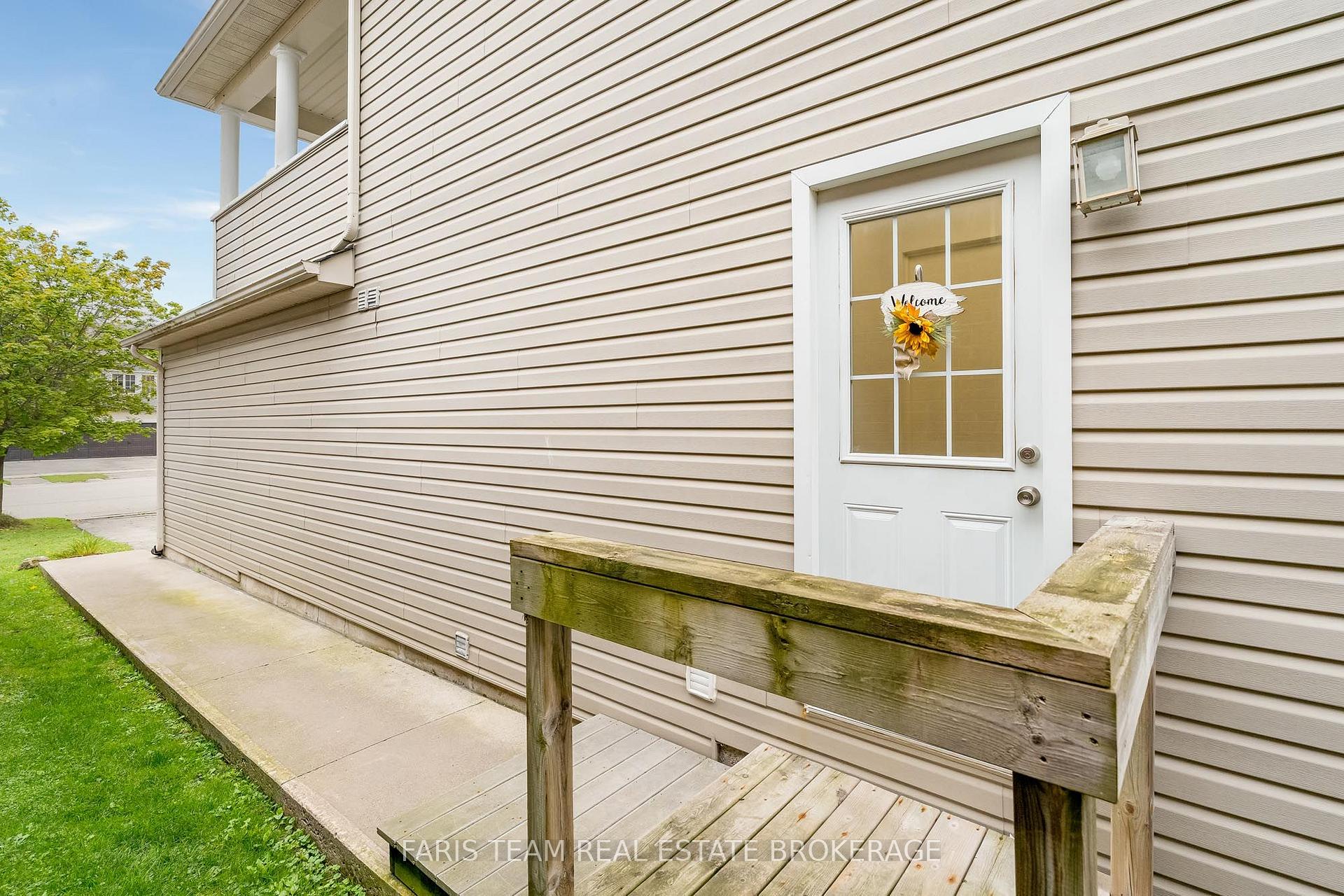 Photo 26 of 28 McCurdy Drive, New Tecumseth, Tottenham — HOMEH