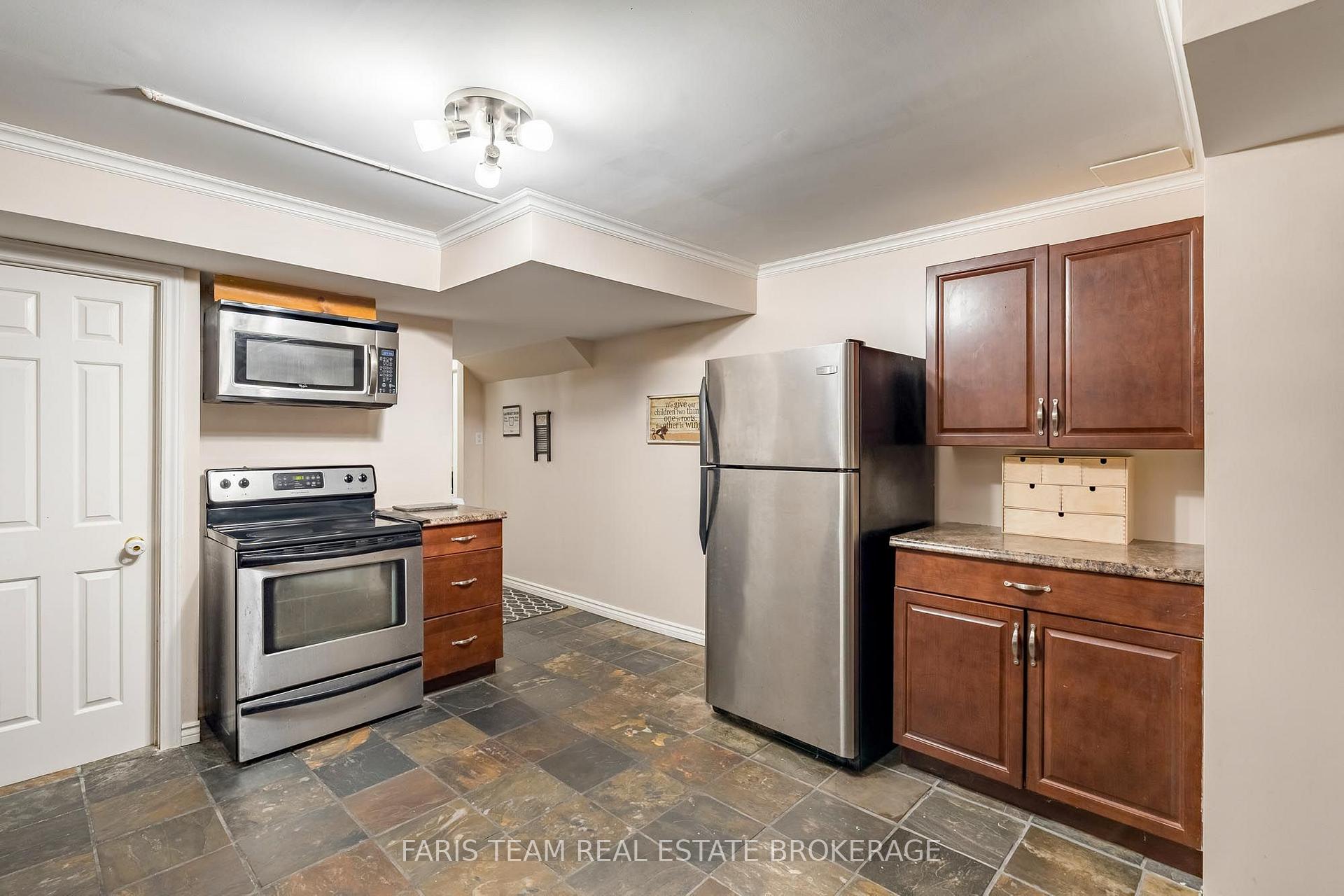 Photo 29 of 28 McCurdy Drive, New Tecumseth, Tottenham — HOMEH