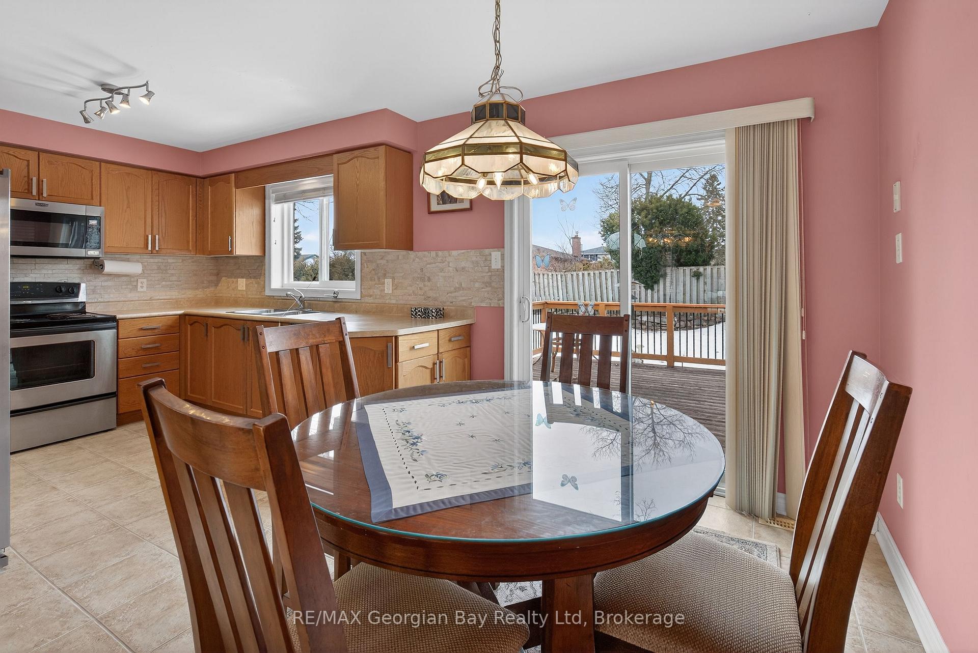 Photo 7 of 495 Shewfelt Crescent, Midland — HOMEH