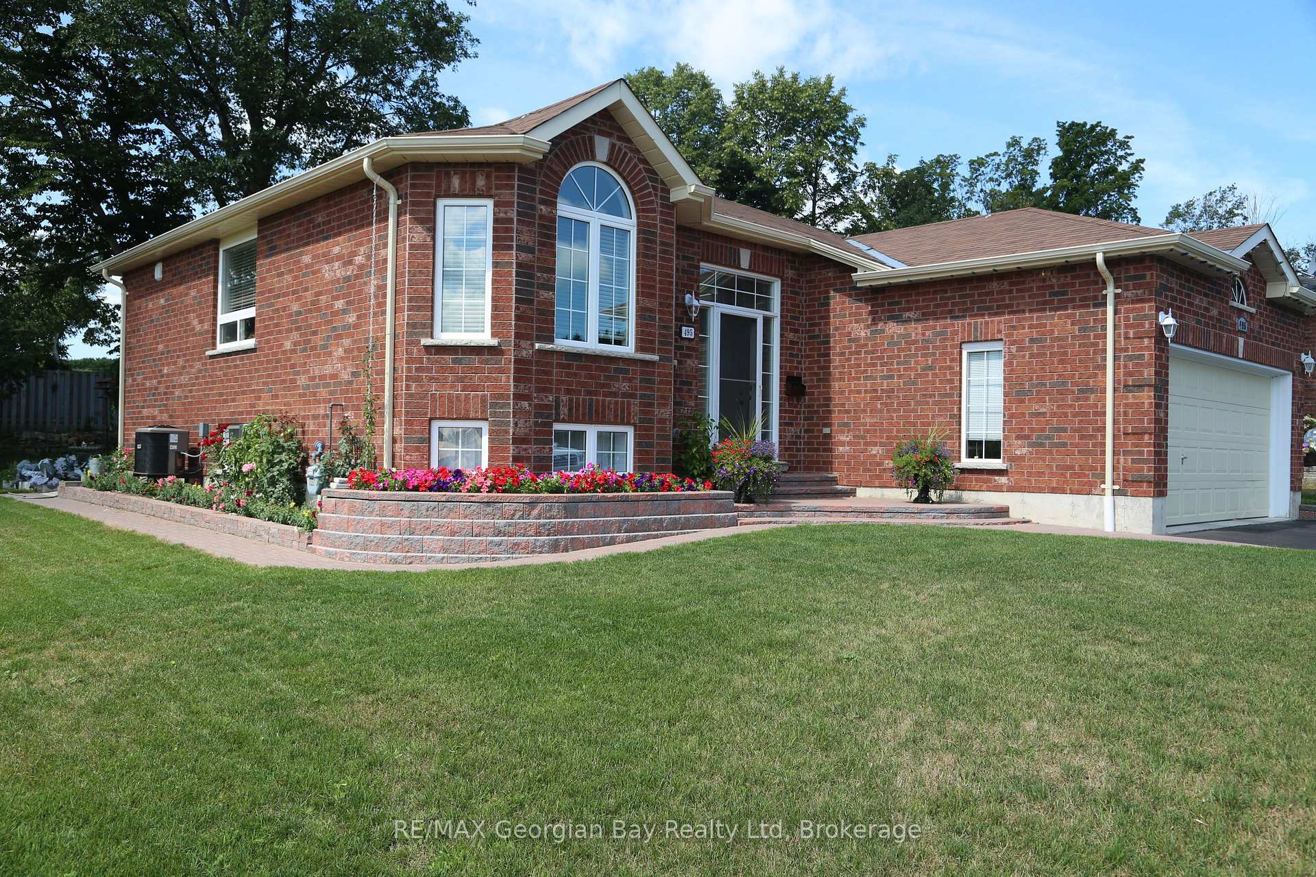 Photo 25 of 495 Shewfelt Crescent, Midland — HOMEH