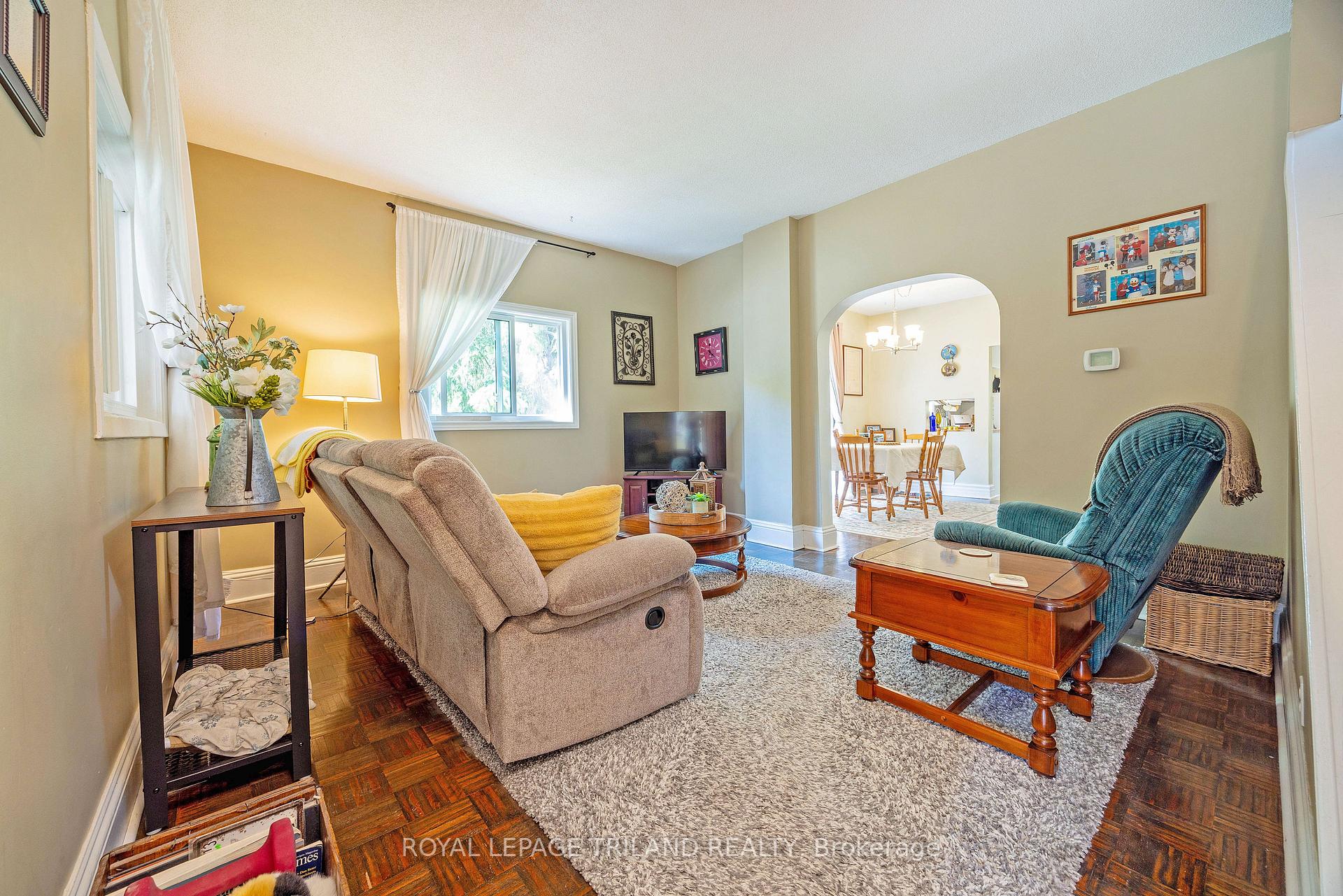 Photo 7 of 29 Oliver Street, St. Thomas — HOMEH