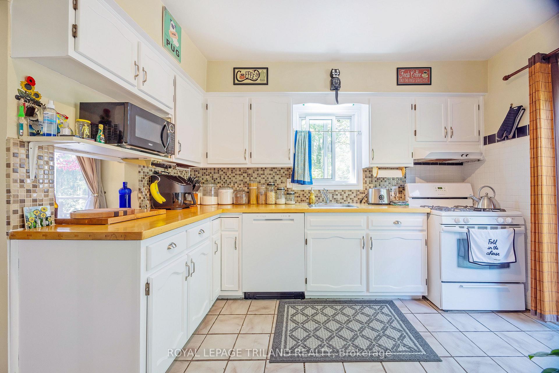 Photo 13 of 29 Oliver Street, St. Thomas — HOMEH
