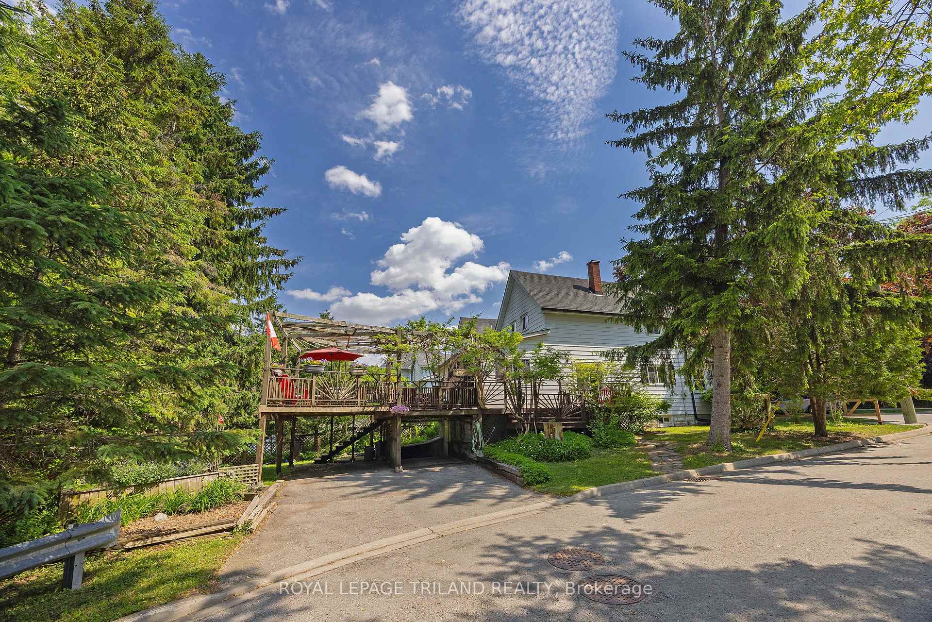 Photo 31 of 29 Oliver Street, St. Thomas — HOMEH