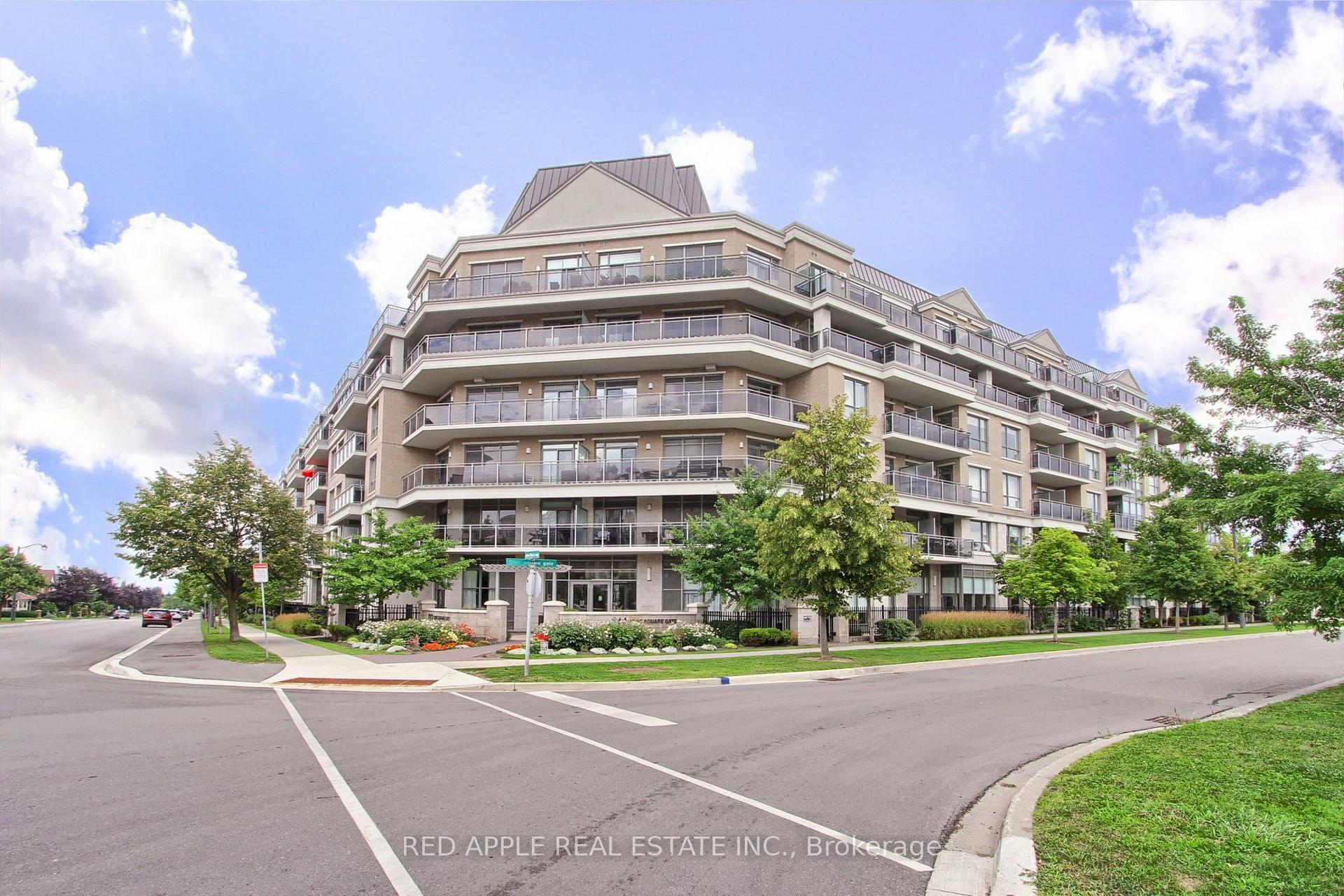 Photo 2 of Unit 519, 111 Civic Square Gate, Aurora, Bayview Wellington — HOMEH