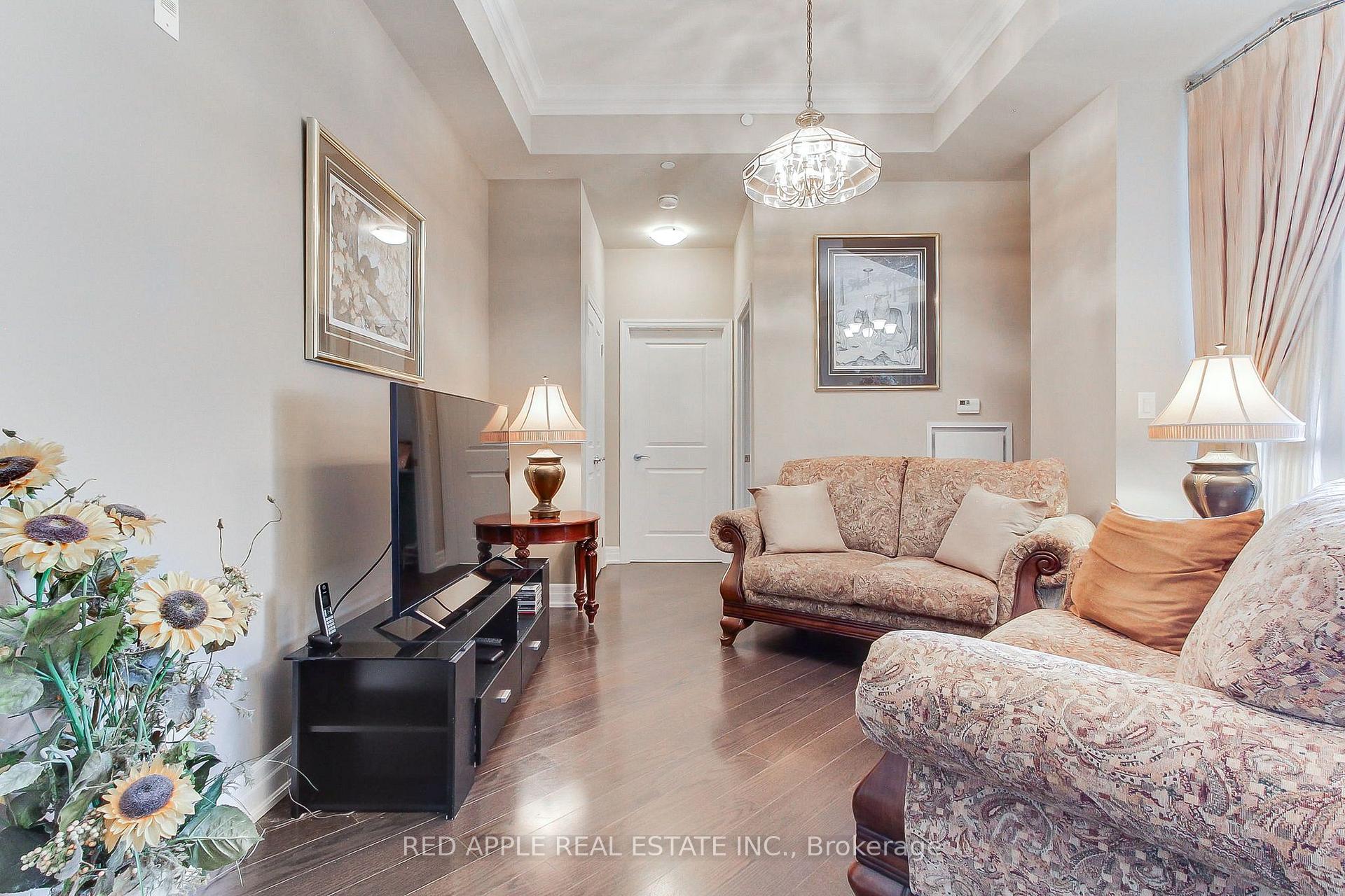Photo 14 of Unit 519, 111 Civic Square Gate, Aurora, Bayview Wellington — HOMEH