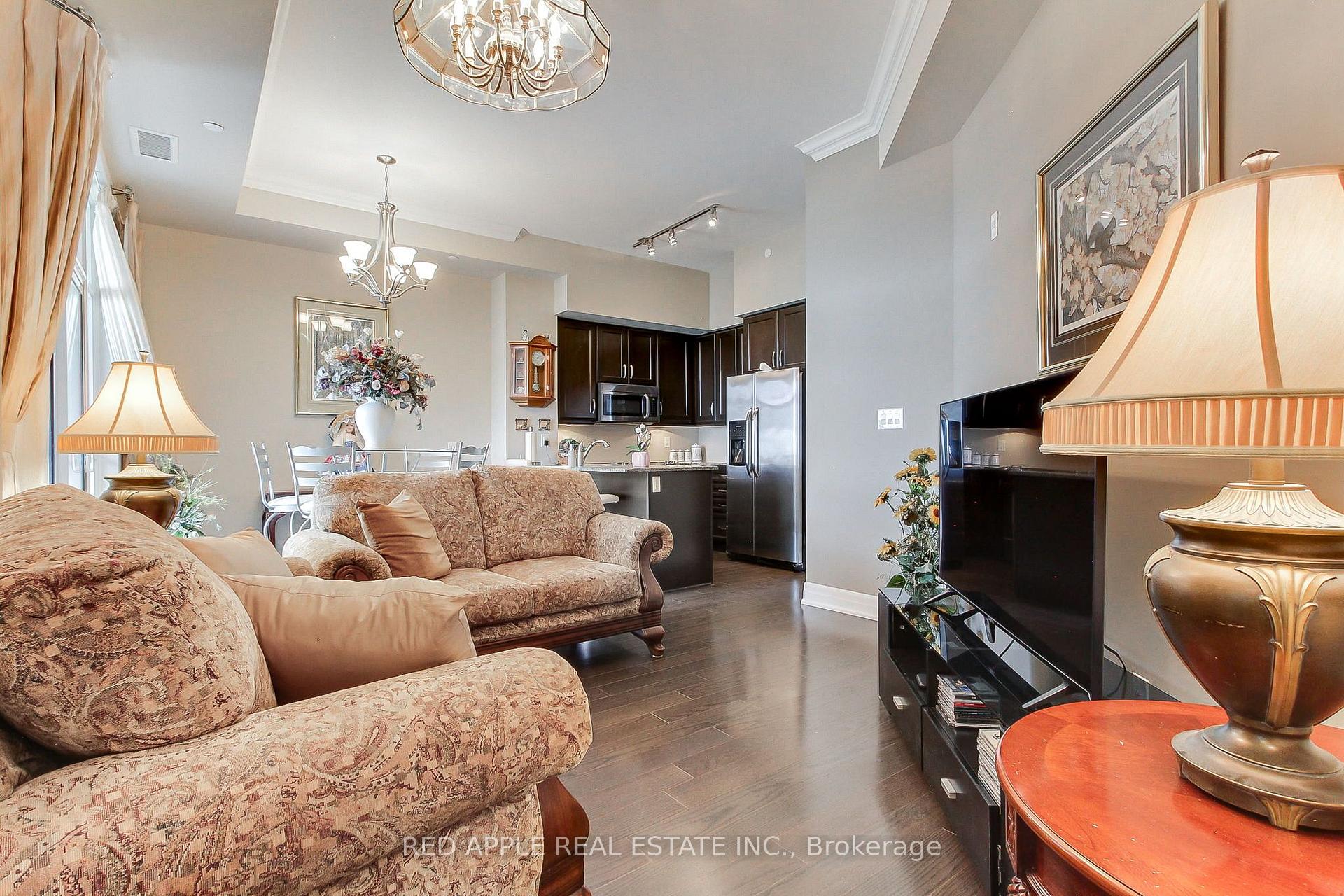 Photo 18 of Unit 519, 111 Civic Square Gate, Aurora, Bayview Wellington — HOMEH