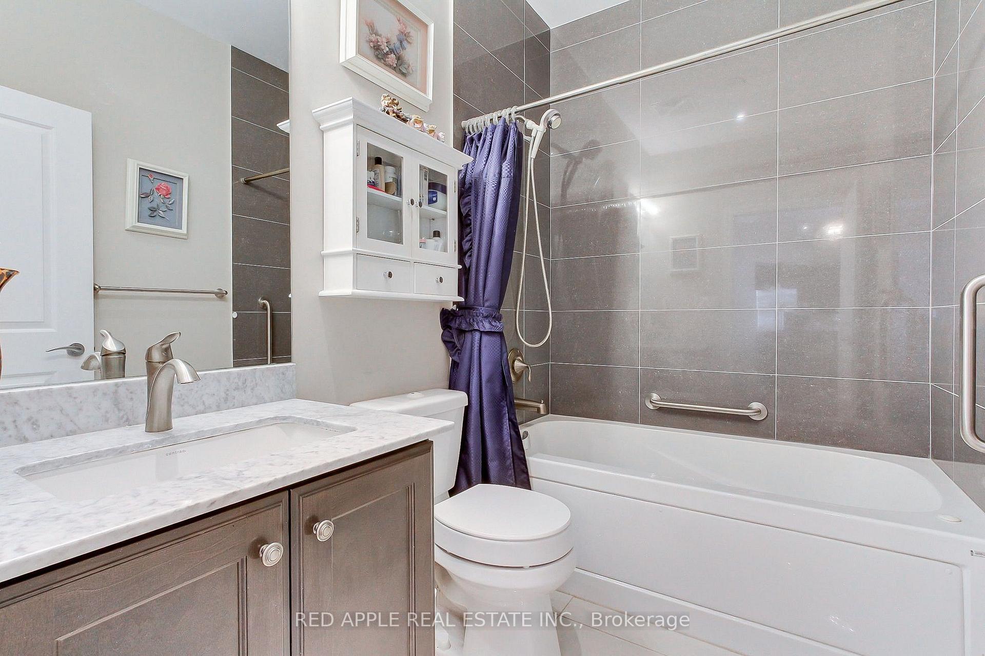 Photo 22 of Unit 519, 111 Civic Square Gate, Aurora, Bayview Wellington — HOMEH