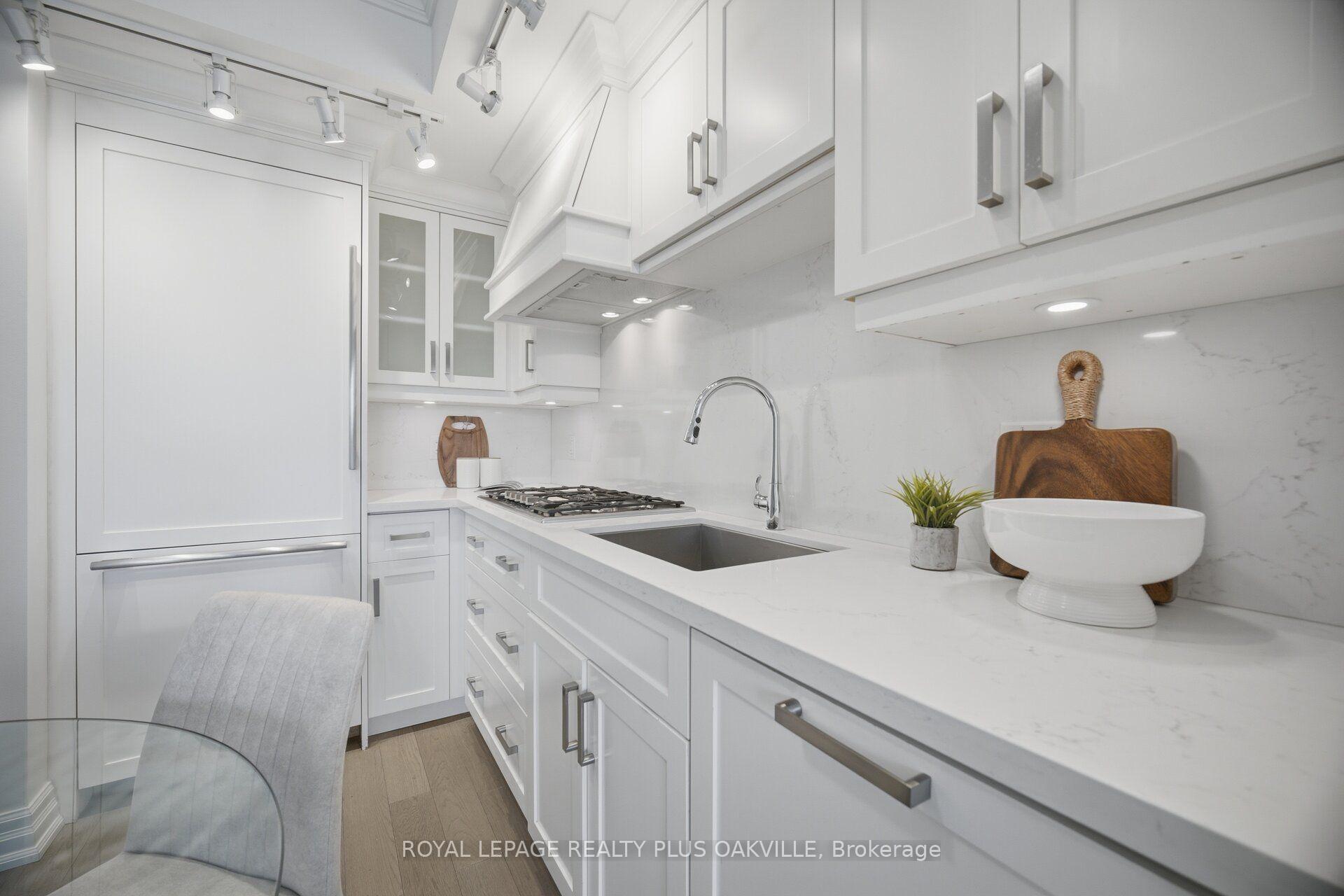 Photo 11 of Unit 303, 2060 Lakeshore Road, Burlington, Brant — HOMEH