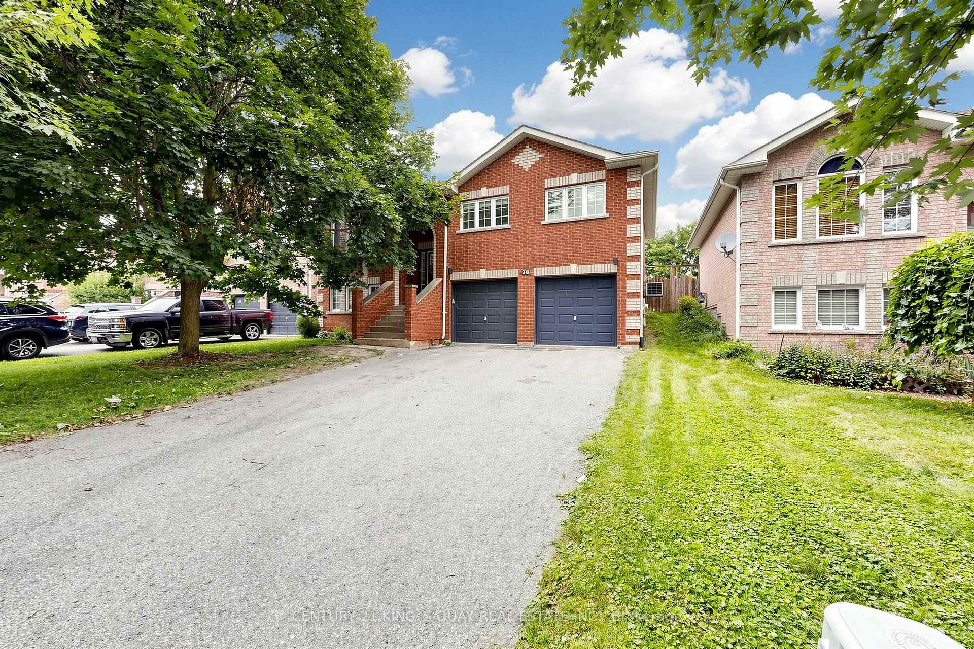 Photo 2 of 20 Kerfoot Crescent, Georgina, Keswick North — HOMEH