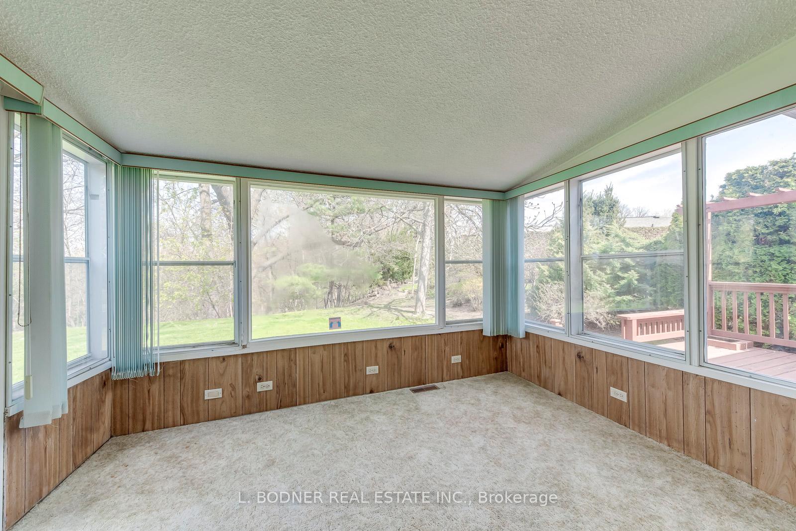Photo 14 of 84 Ravenscrest Drive, Etobicoke, Princess-Rosethorn — HOMEH