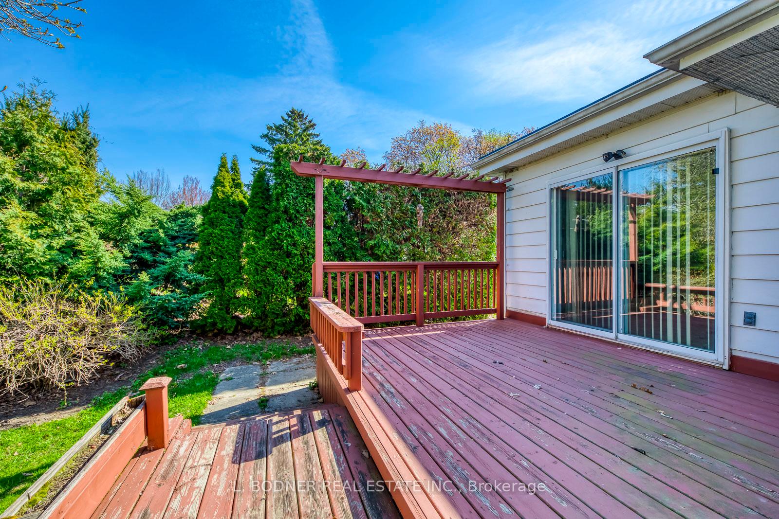 Photo 33 of 84 Ravenscrest Drive, Etobicoke, Princess-Rosethorn — HOMEH