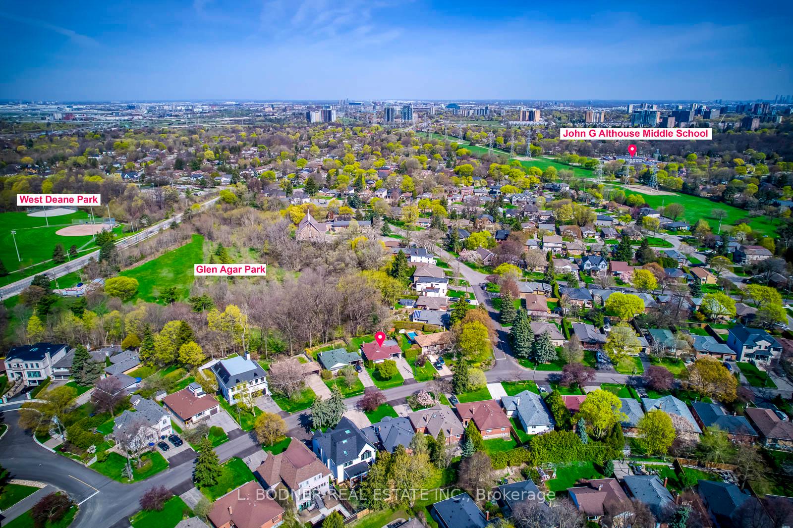 Photo 41 of 84 Ravenscrest Drive, Etobicoke, Princess-Rosethorn — HOMEH
