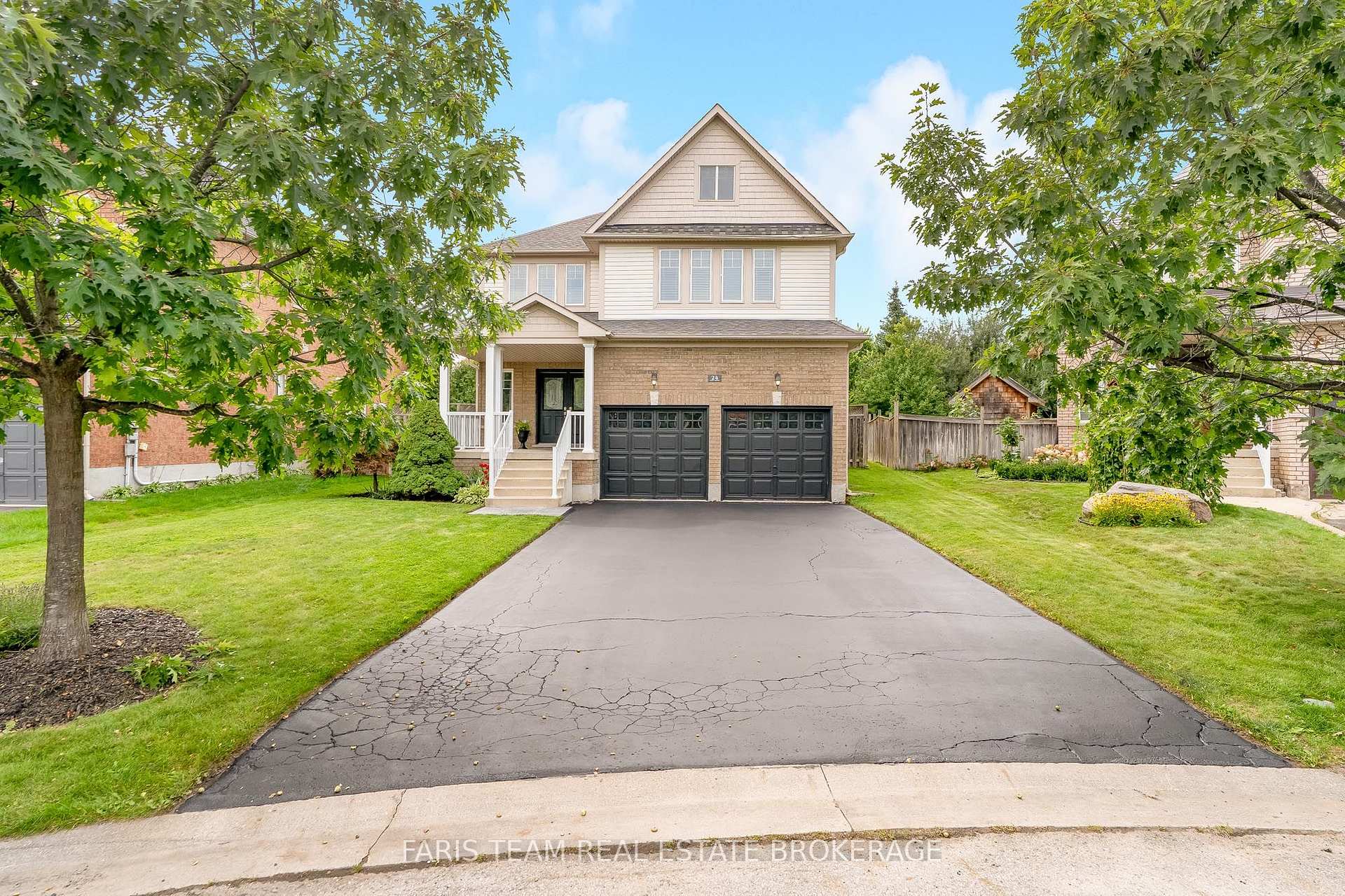 Photo 3 of 24 Pepin Court, Barrie, Innis-Shore — HOMEH