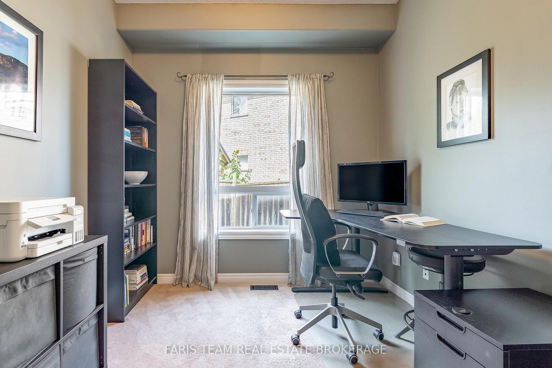 Photo 17 of 24 Pepin Court, Barrie, Innis-Shore — HOMEH